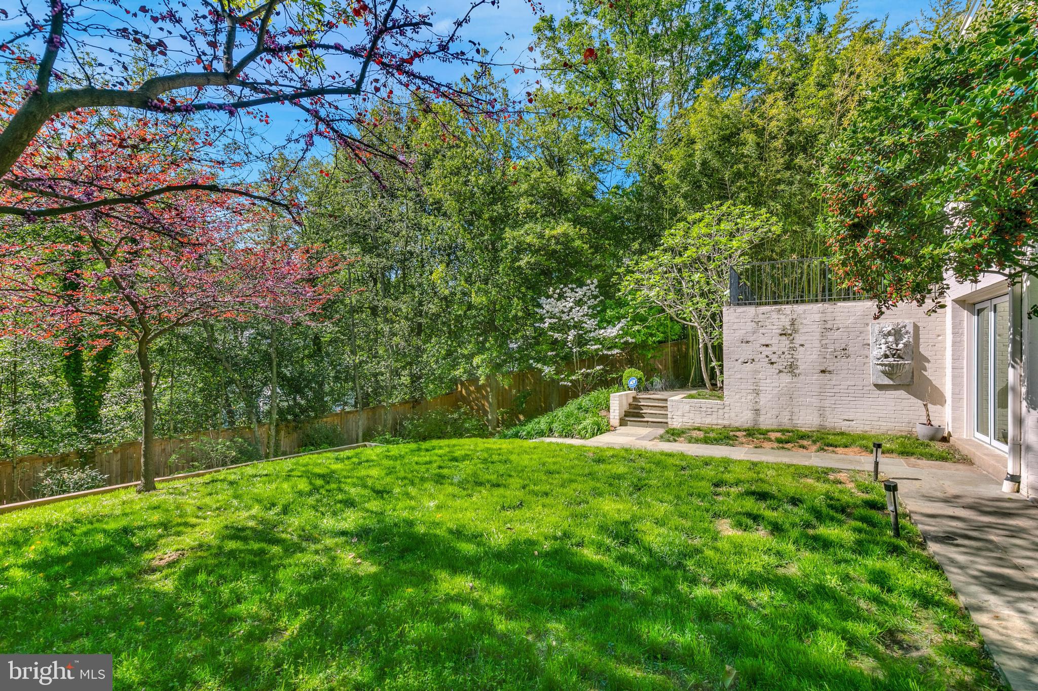 BERKLEY - Residential