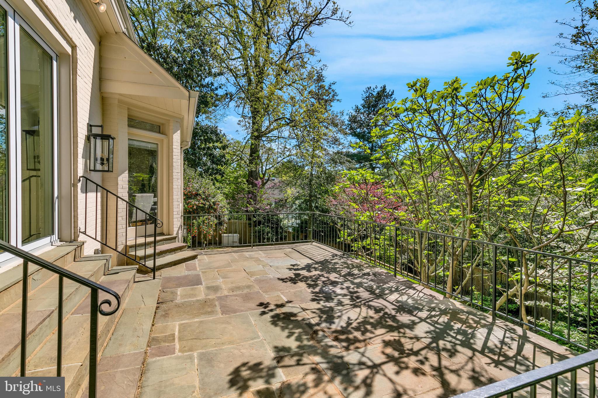 BERKLEY - Residential