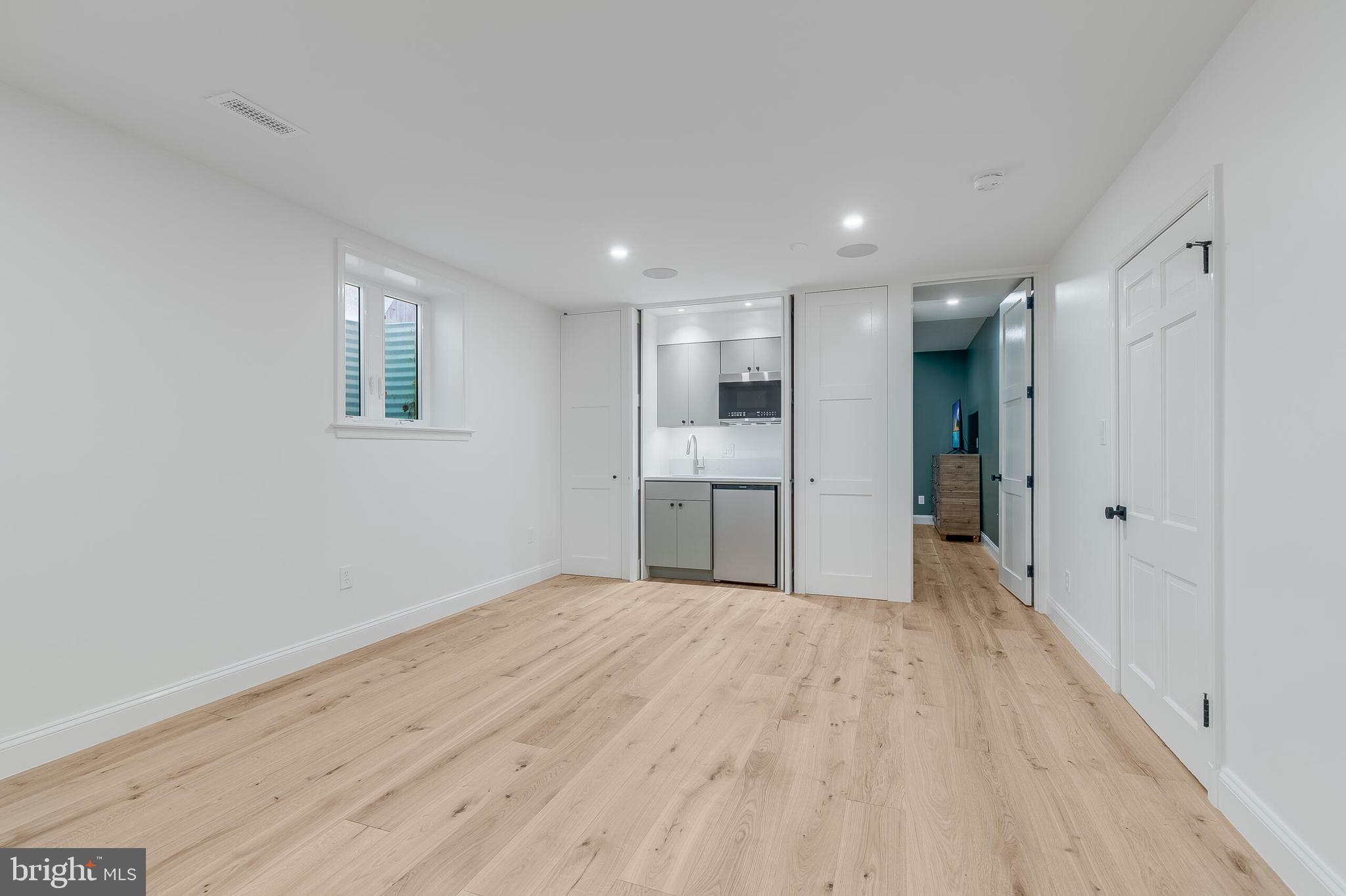 BERKLEY - Residential