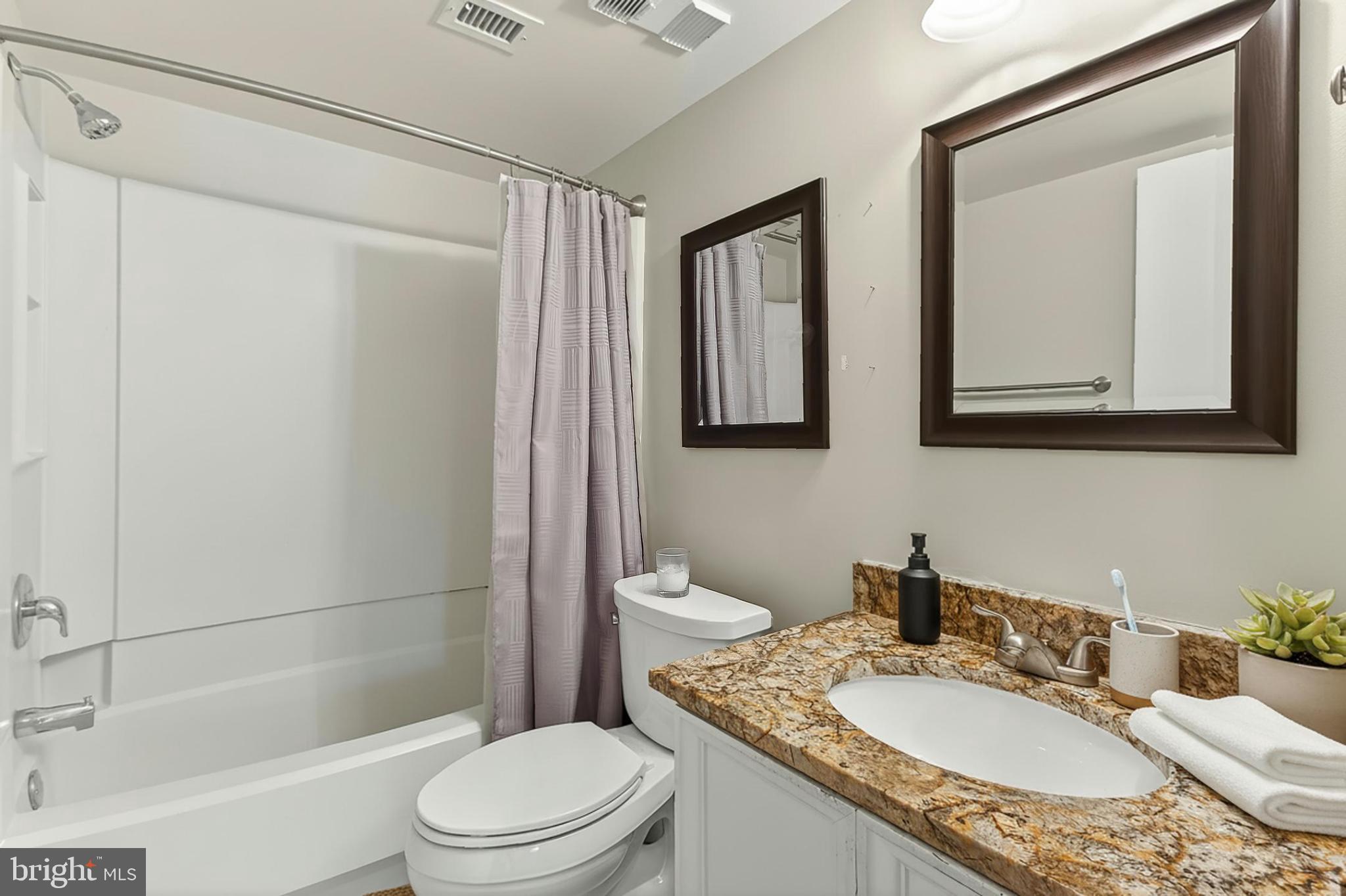 BURKE COVE - Residential