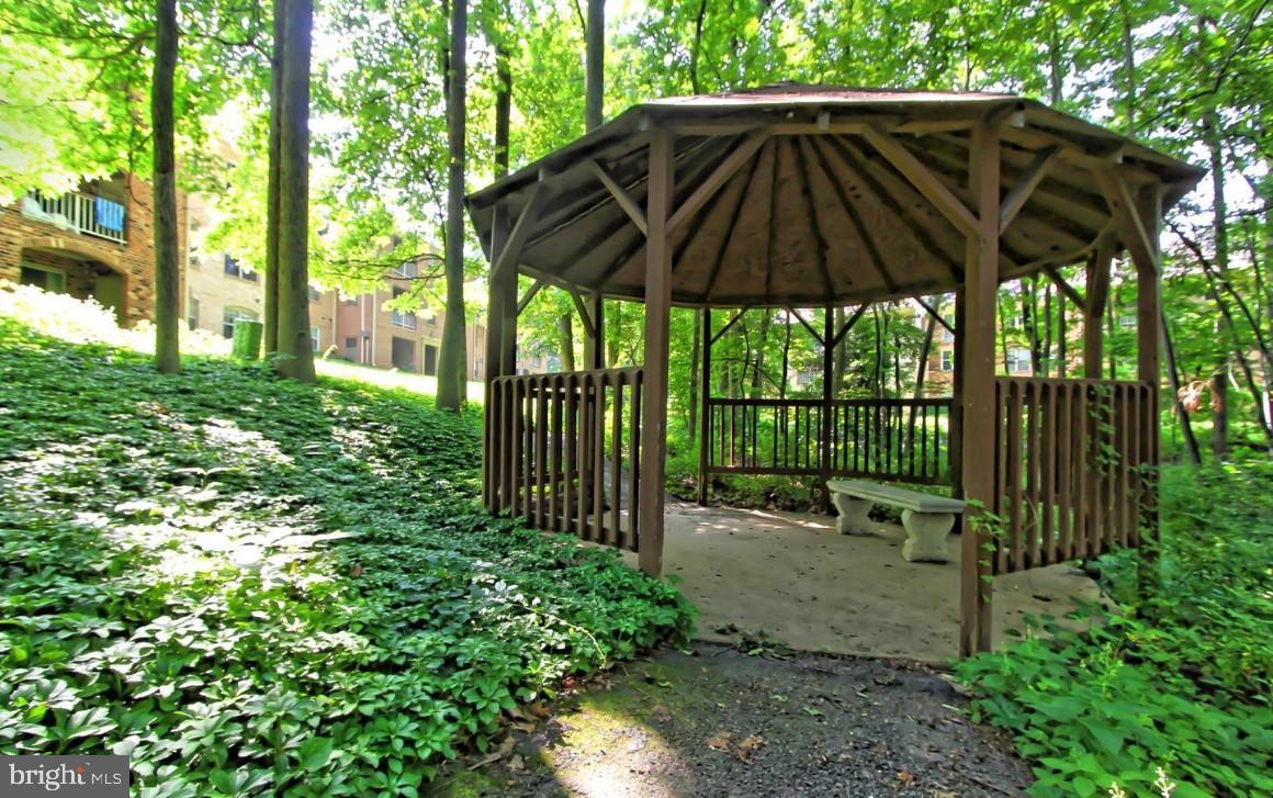 BURKE COVE - Residential