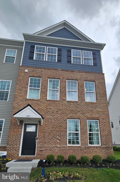 Townhouse For Sale - 109 Smithworks Boulevard<br/> PHOENIXVILLE, PA 19460
