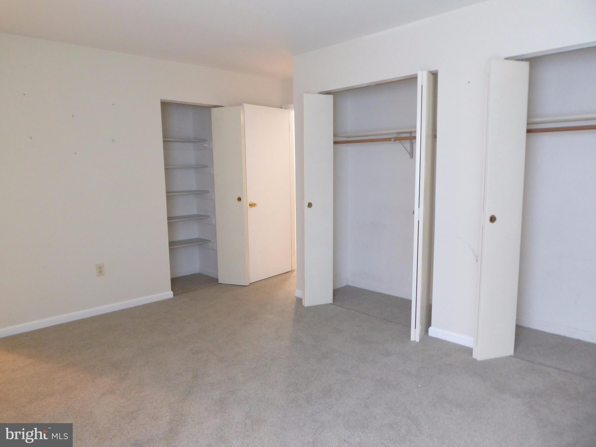 CROMWELL FOUNTAIN - Residential