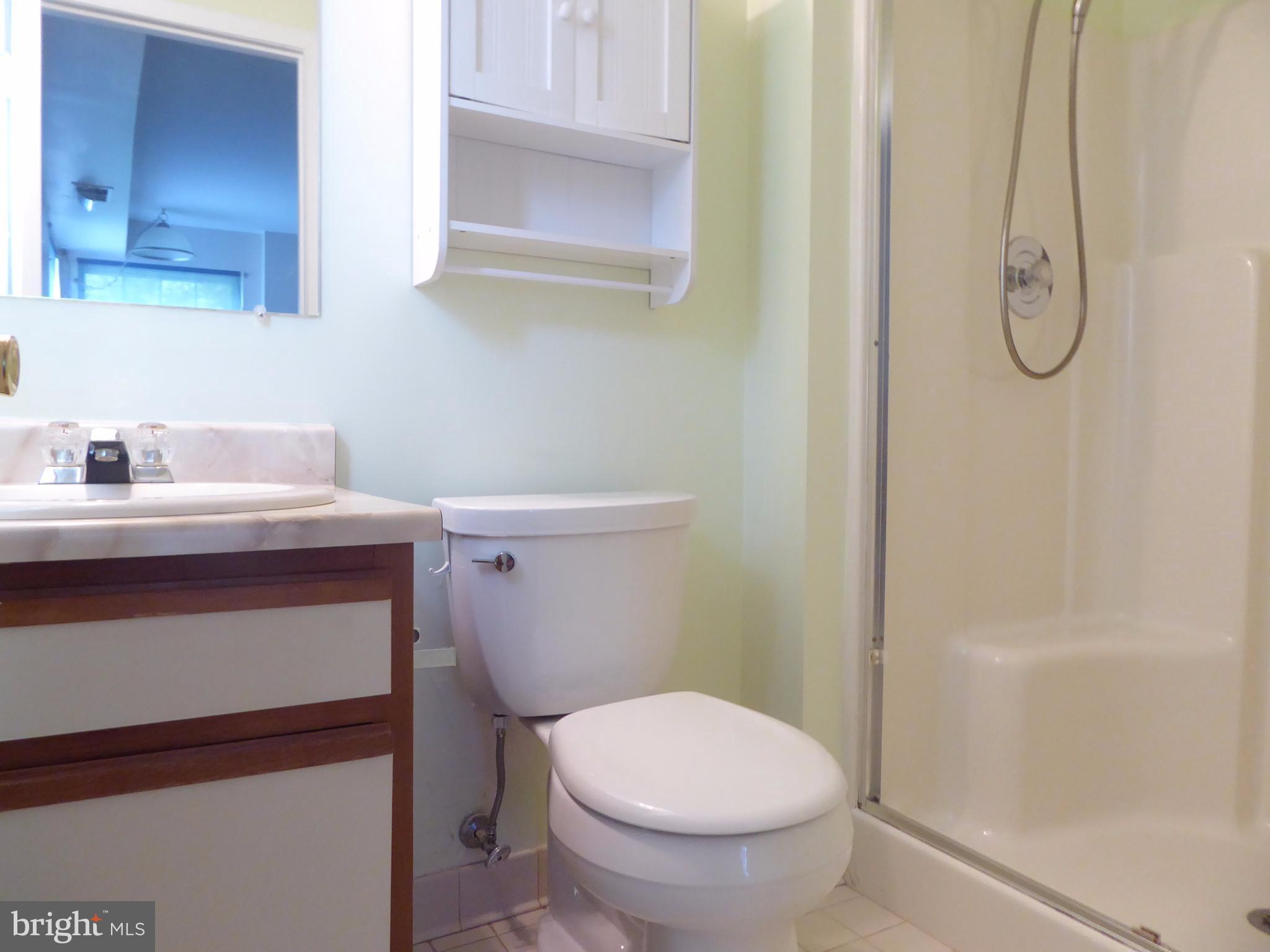 CROMWELL FOUNTAIN - Residential