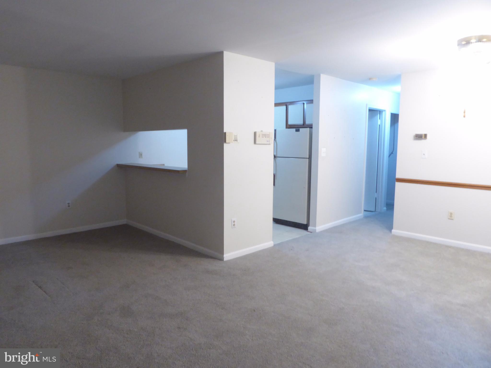 CROMWELL FOUNTAIN - Residential