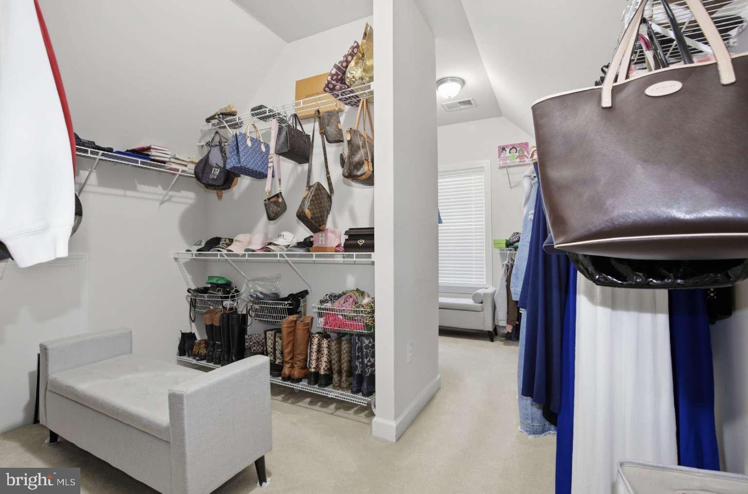 FAIRWOOD - Residential