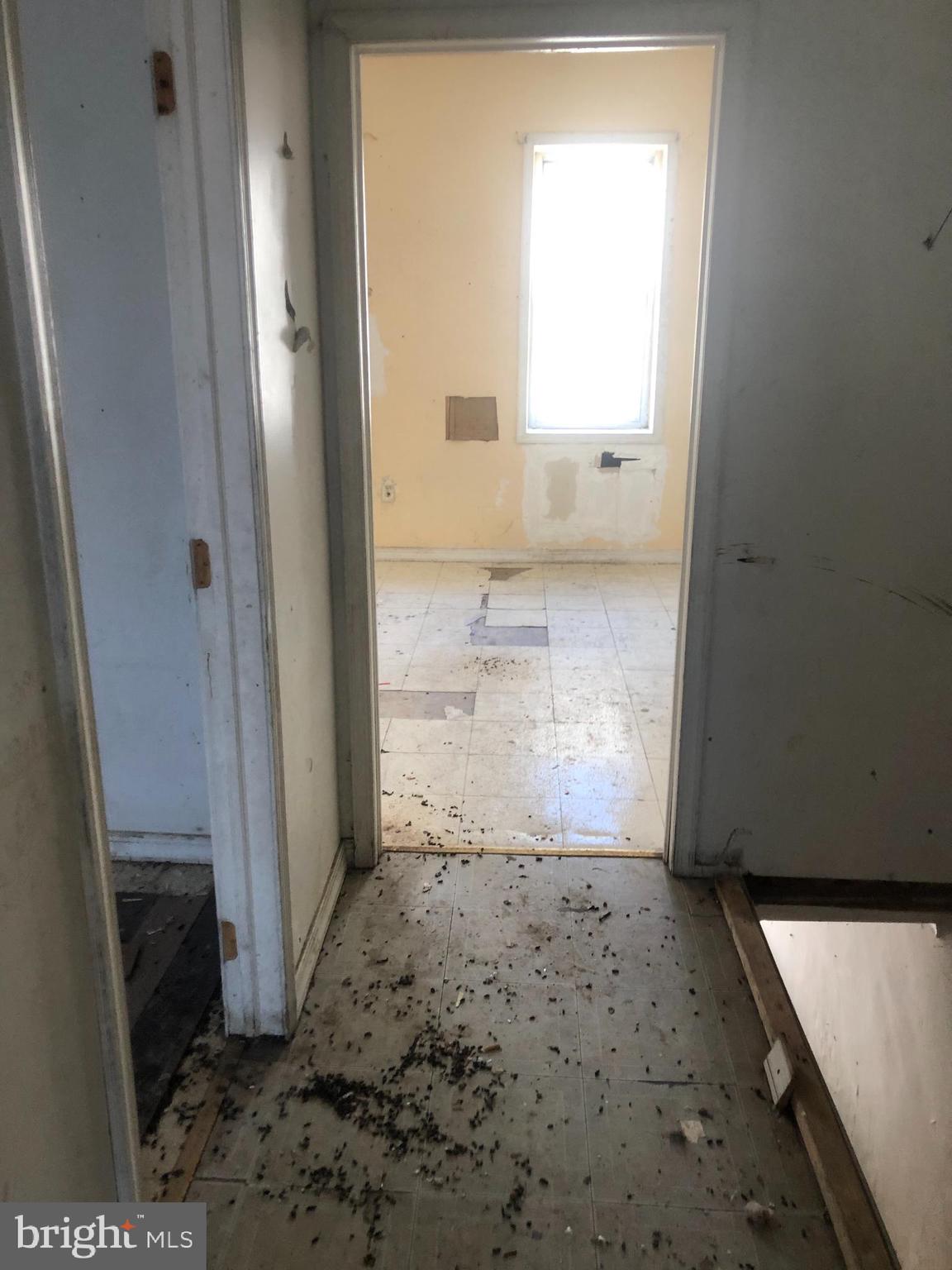 KENSINGTON - Residential