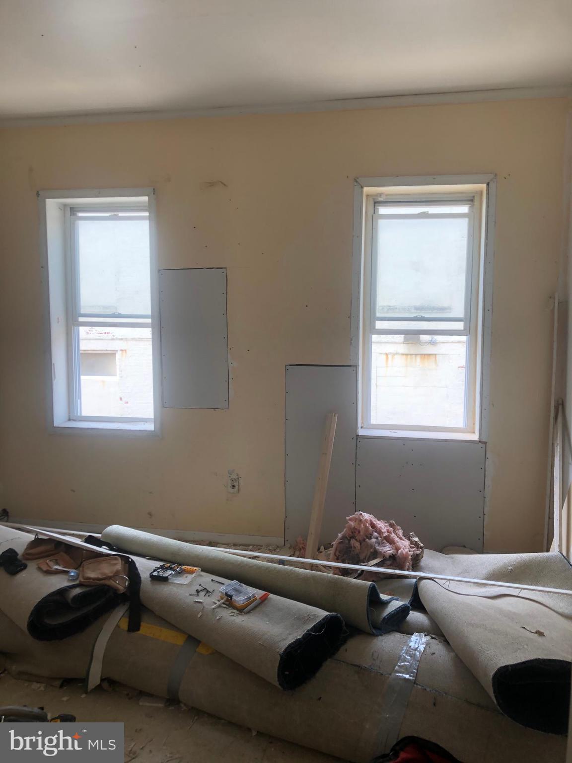 KENSINGTON - Residential