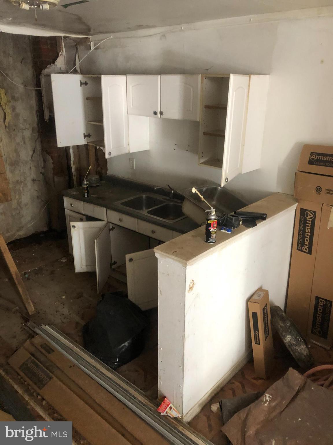 KENSINGTON - Residential