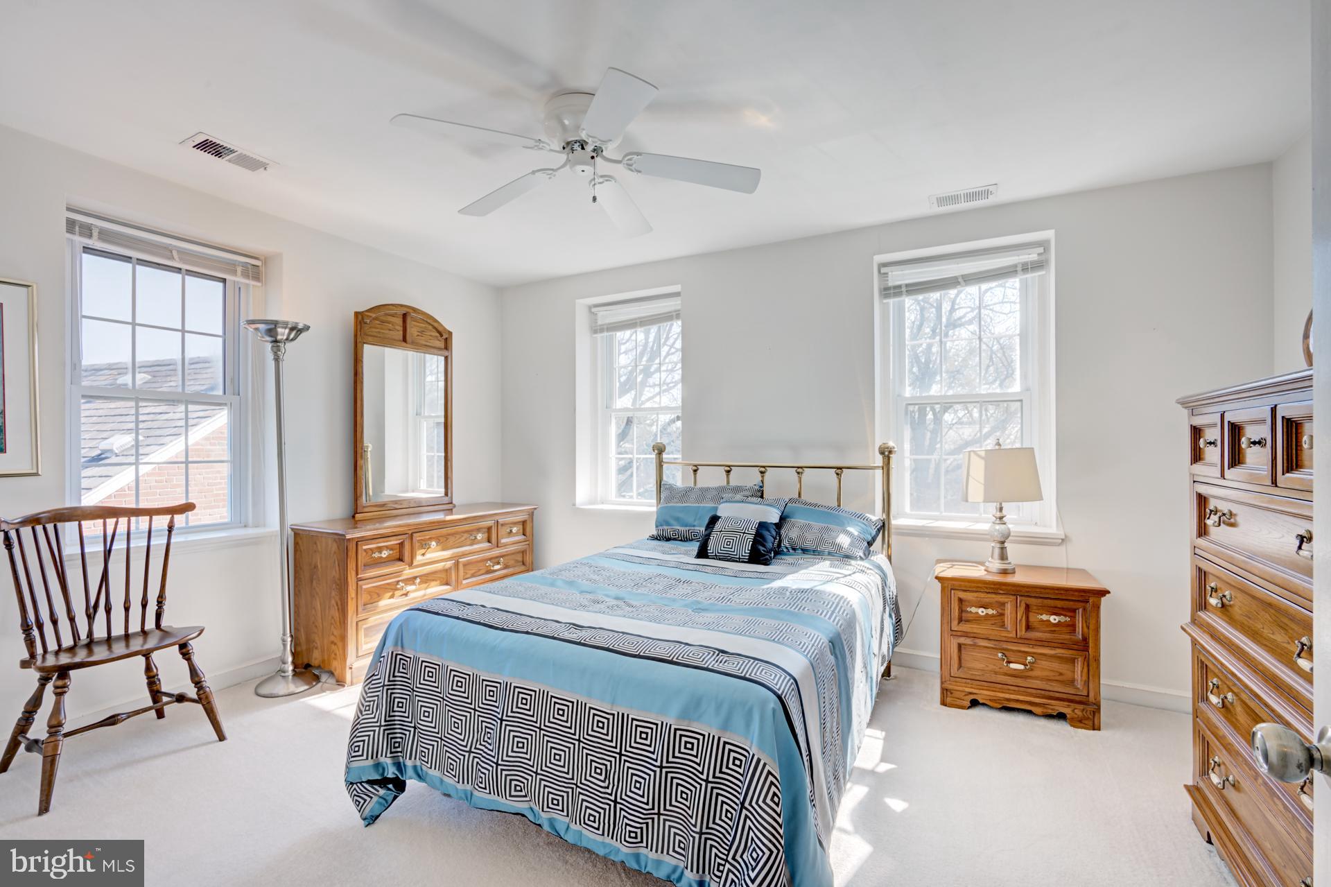 FAIRLINGTON - Residential