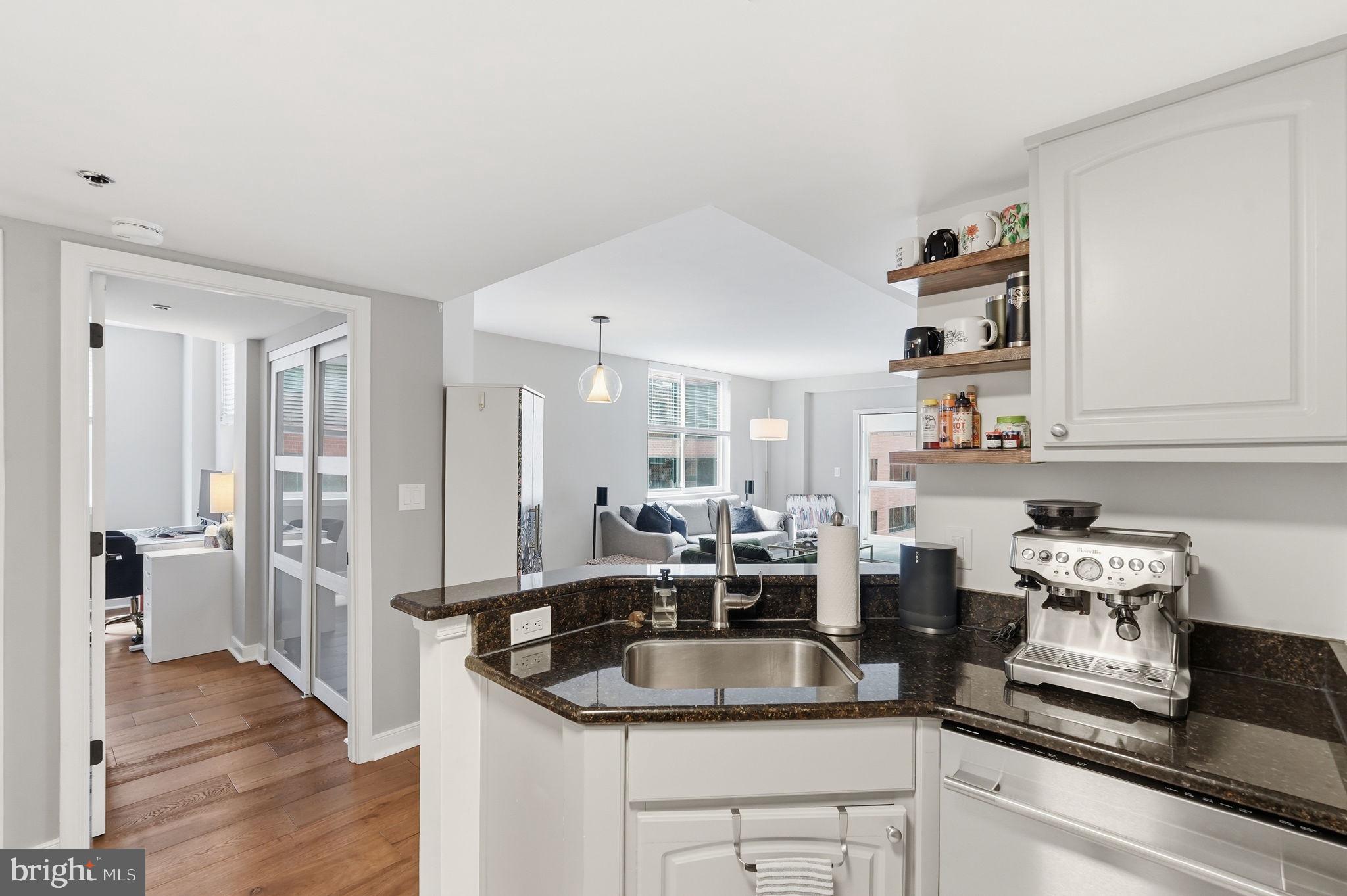 1050 N TAYLOR STREET 1-601