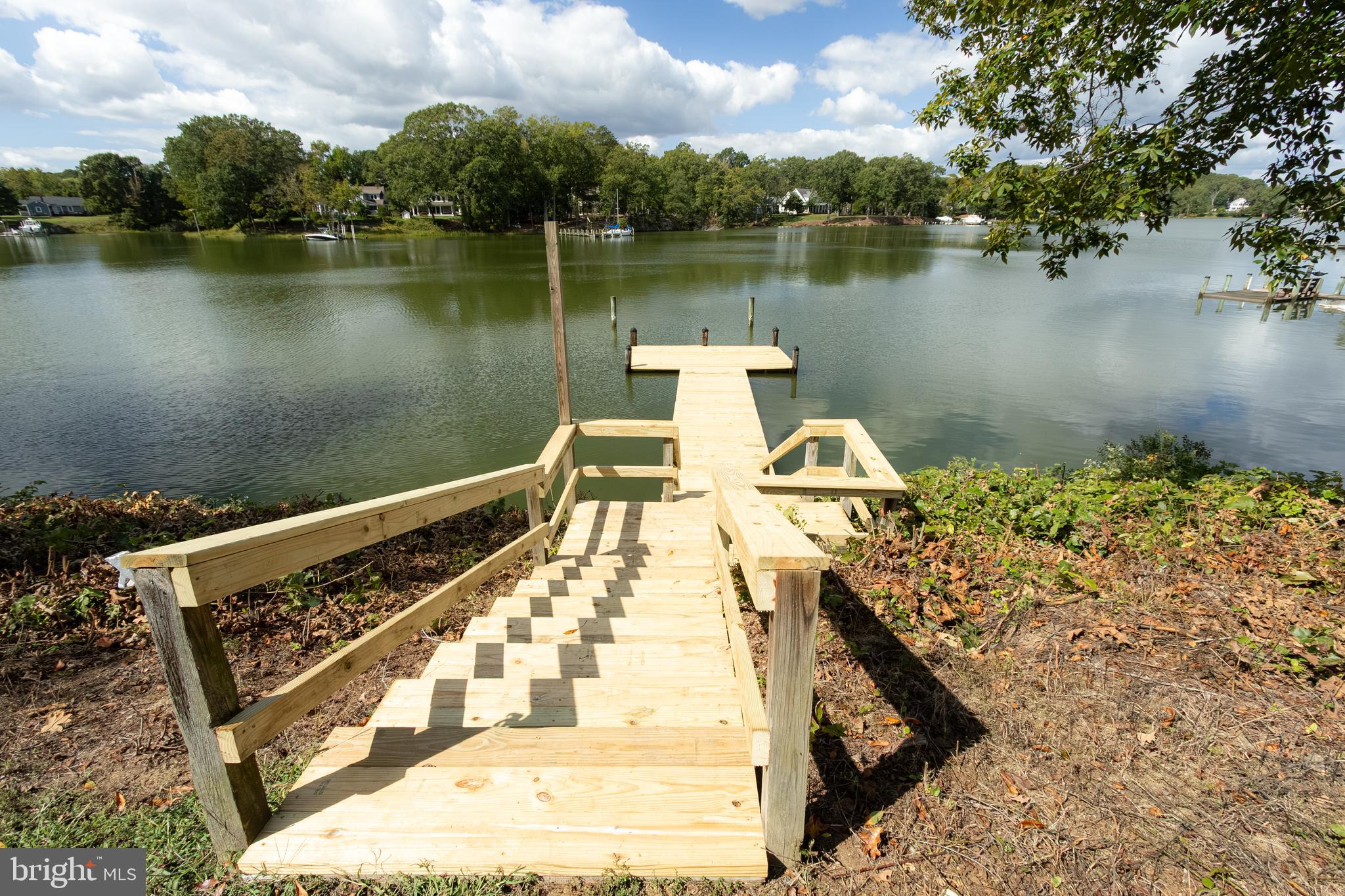 LITTLE WOODS - Residential