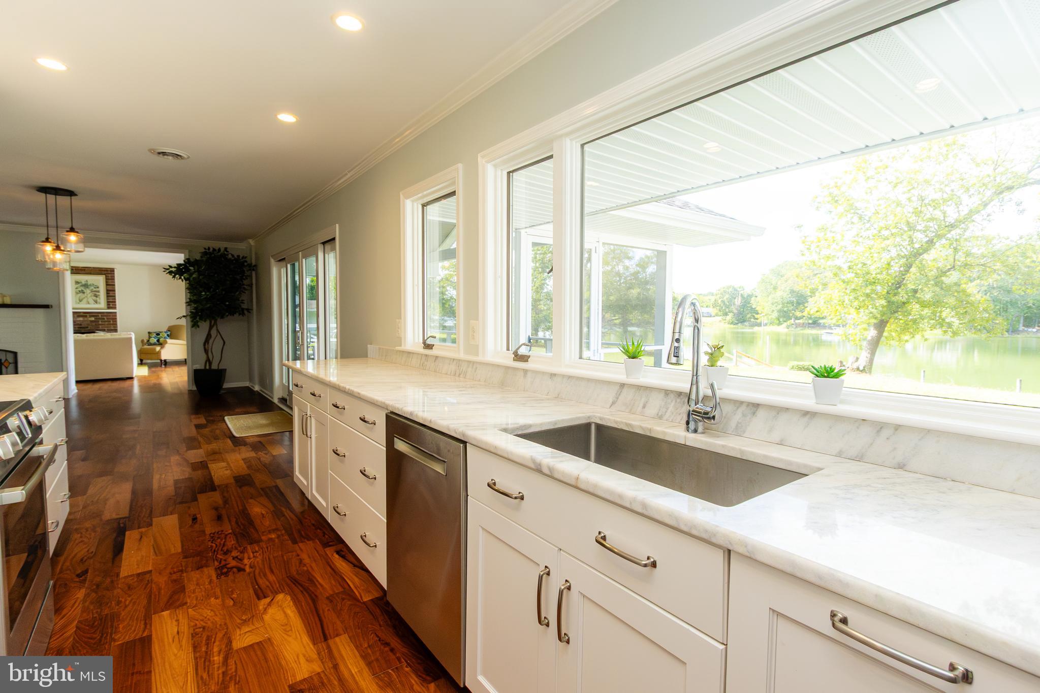 LITTLE WOODS - Residential