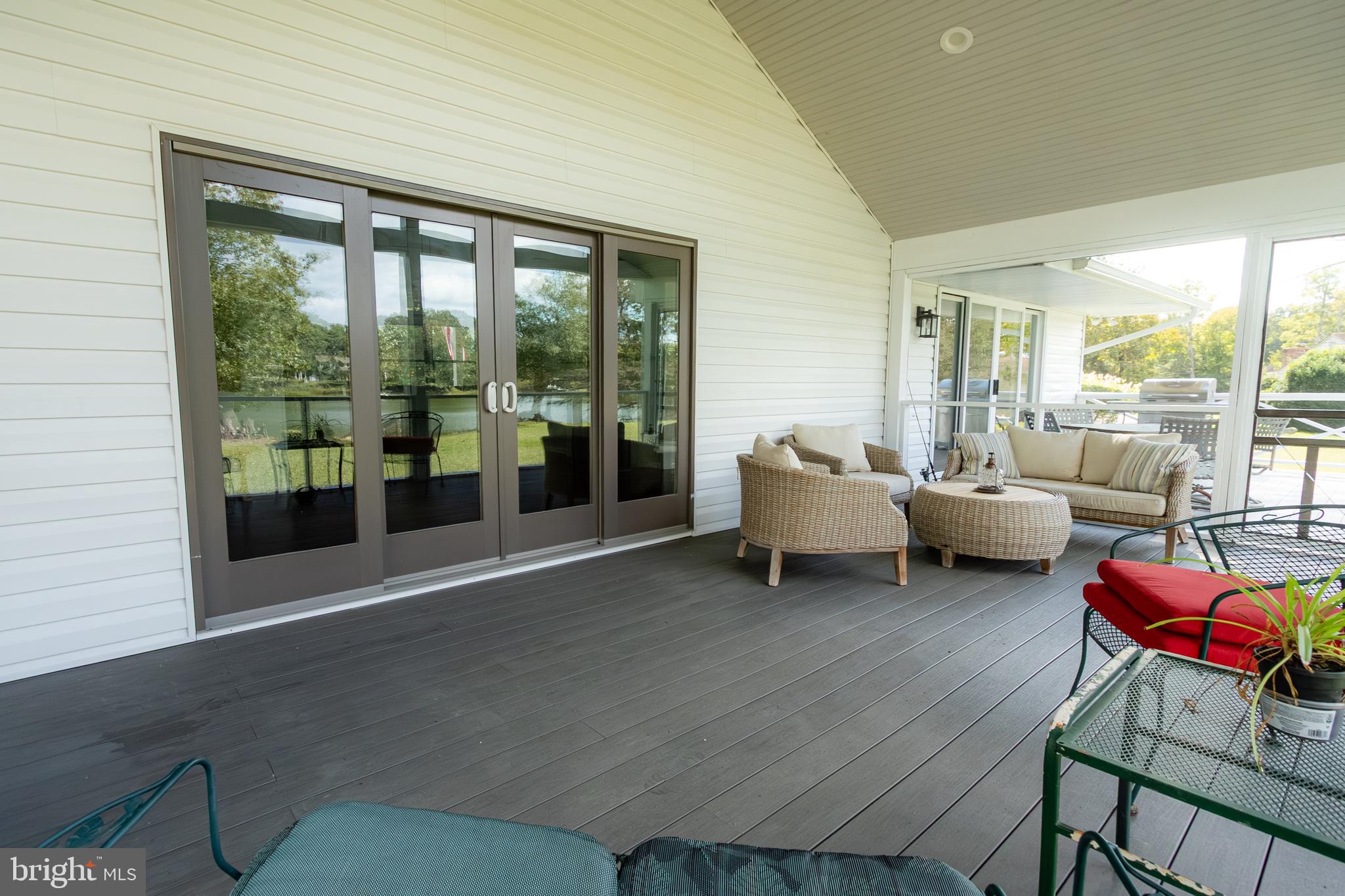 LITTLE WOODS - Residential