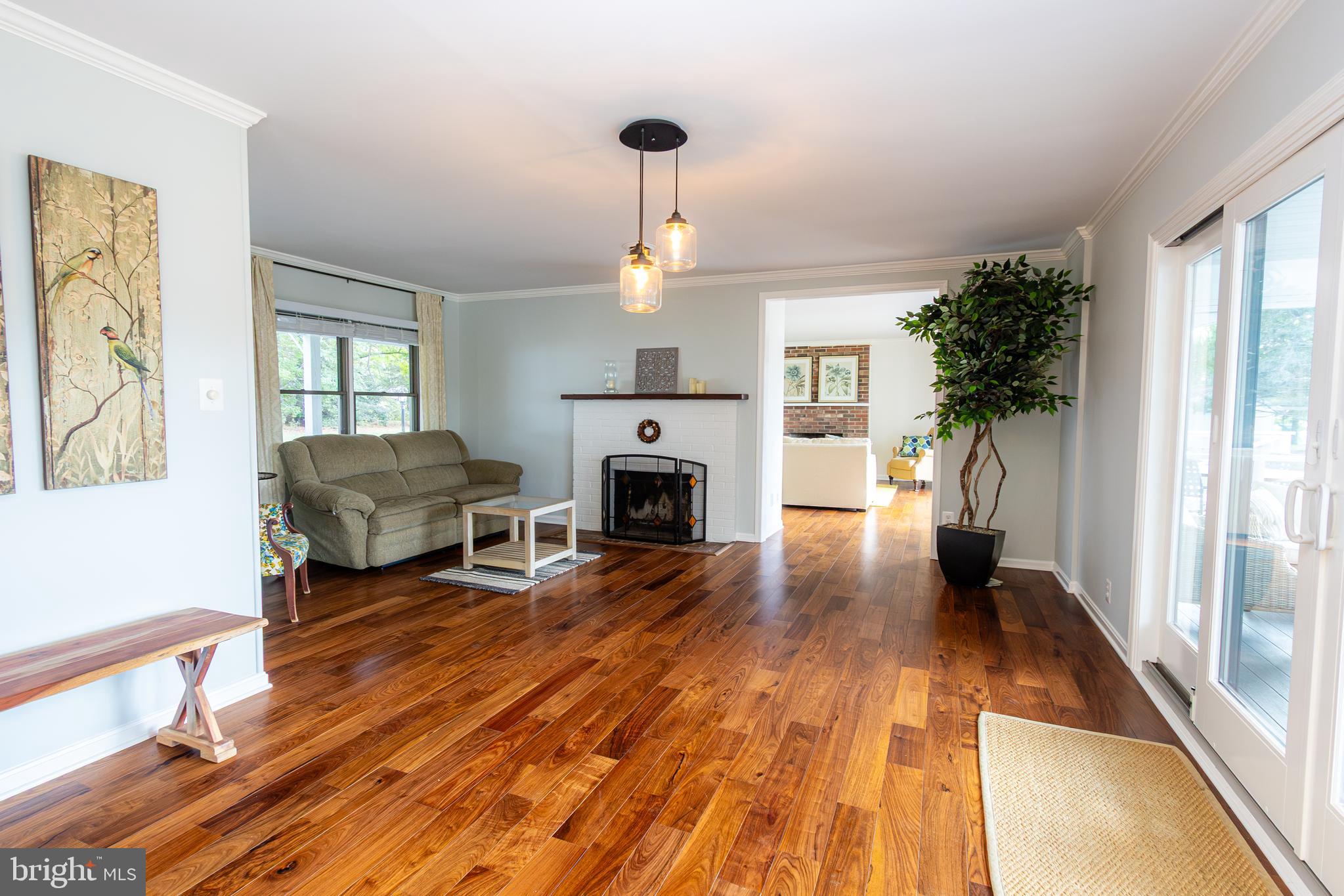 LITTLE WOODS - Residential