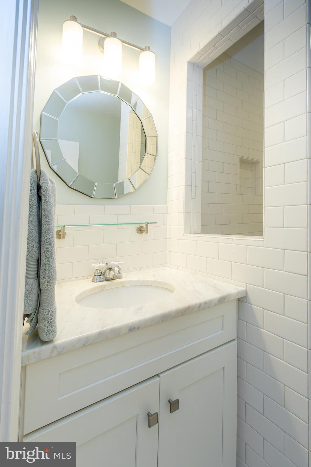 LITTLE WOODS - Residential