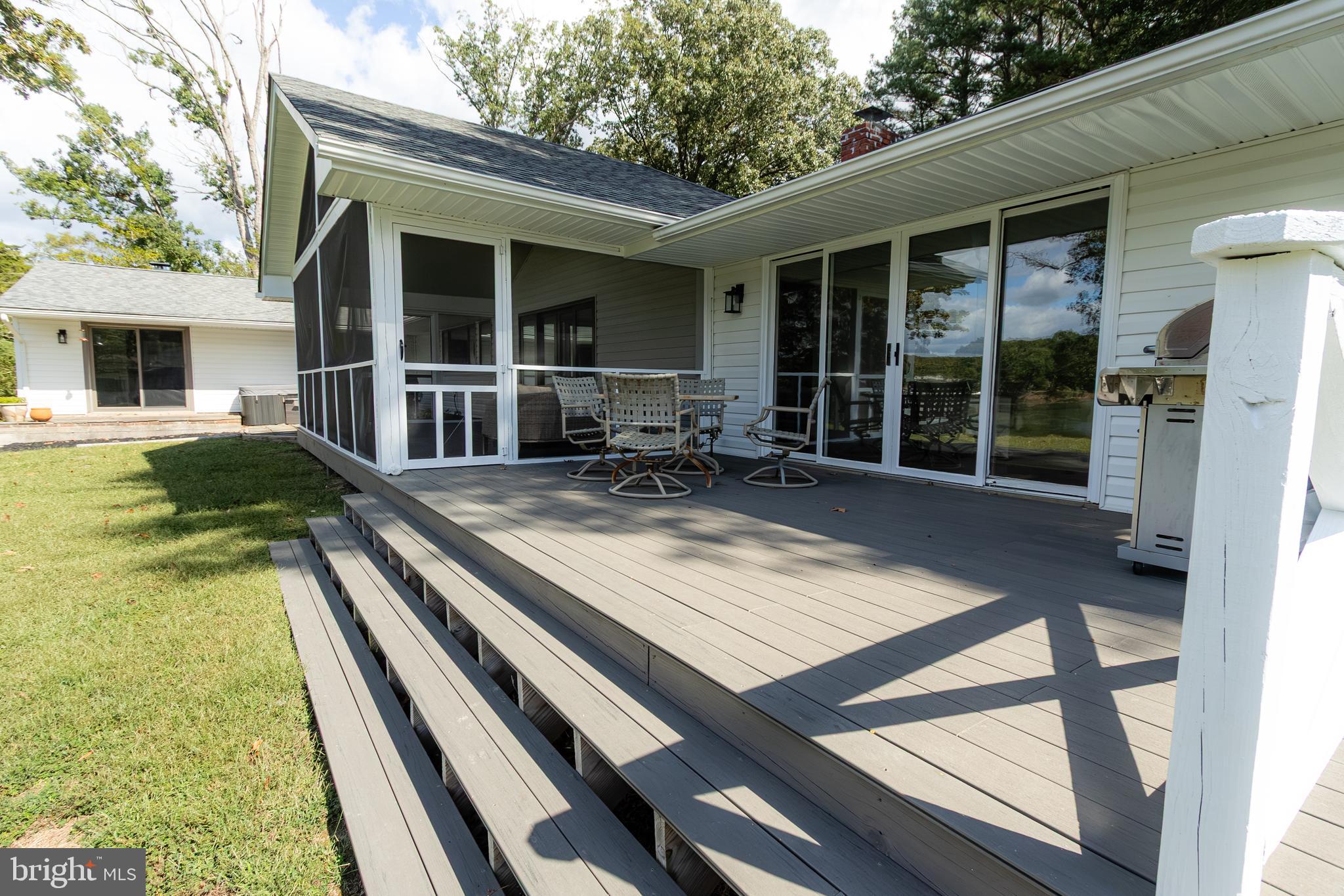 LITTLE WOODS - Residential