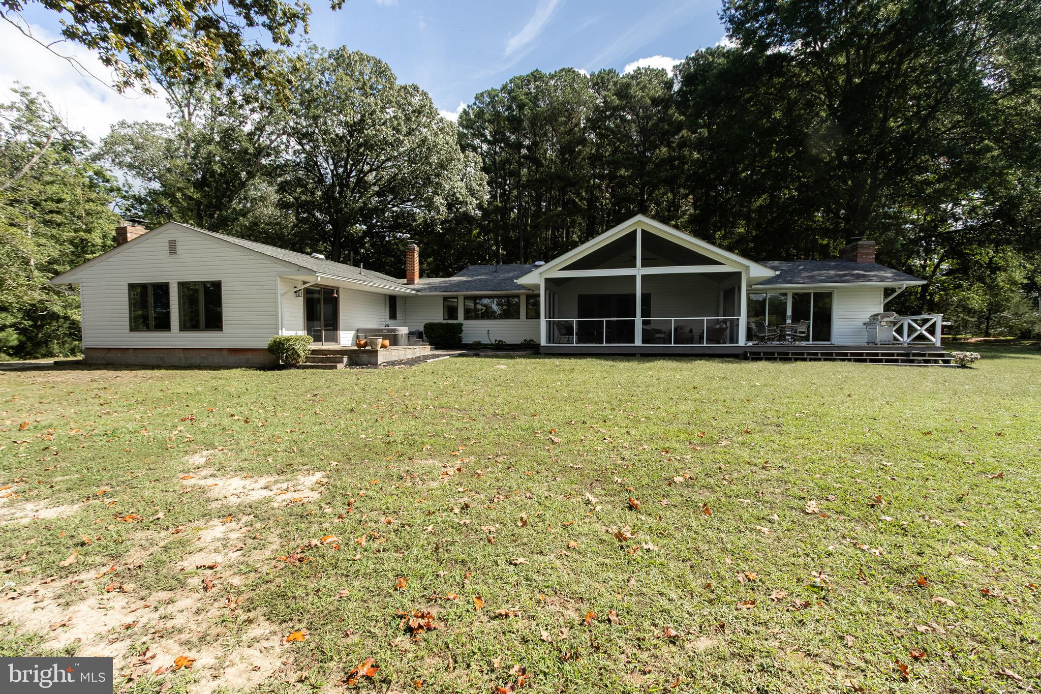 LITTLE WOODS - Residential