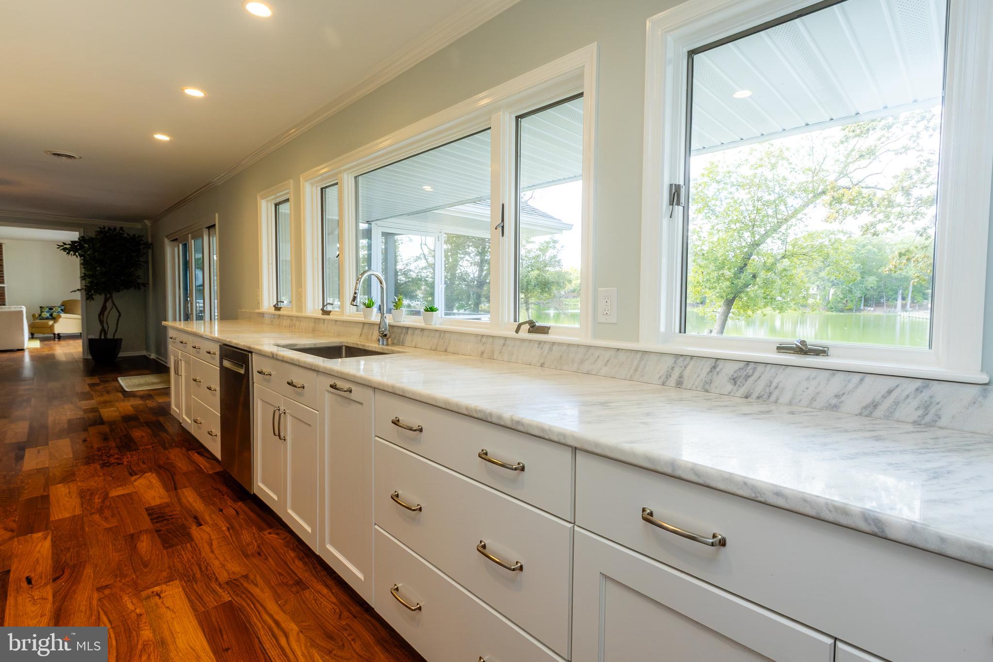 LITTLE WOODS - Residential