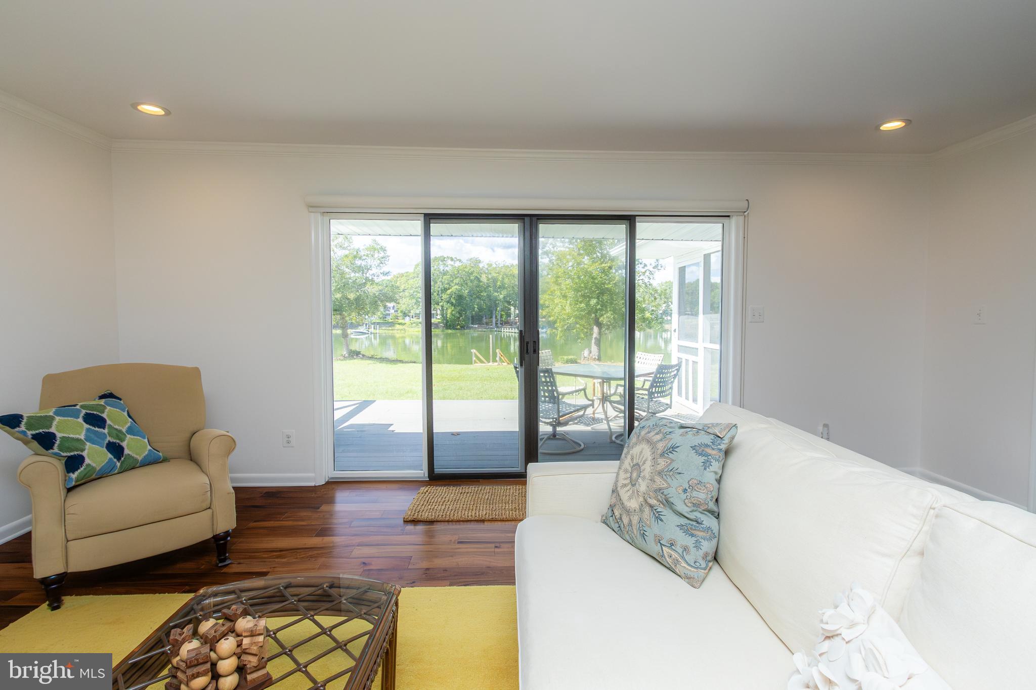 LITTLE WOODS - Residential