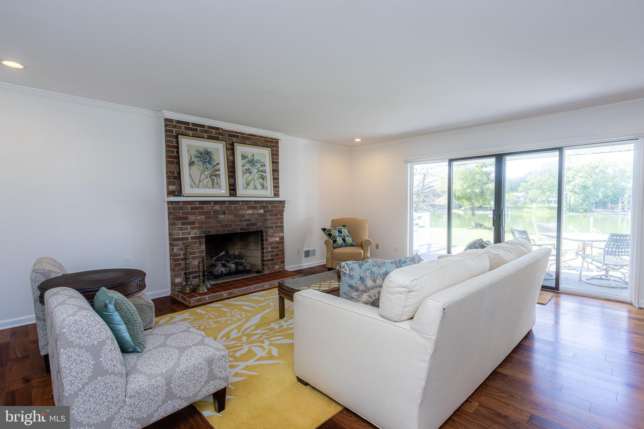 LITTLE WOODS - Residential