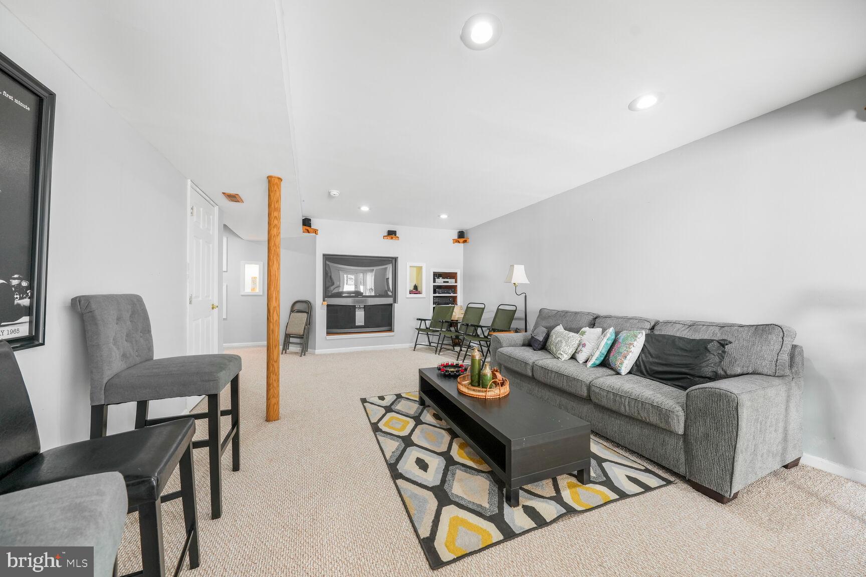 DALE CITY - Residential