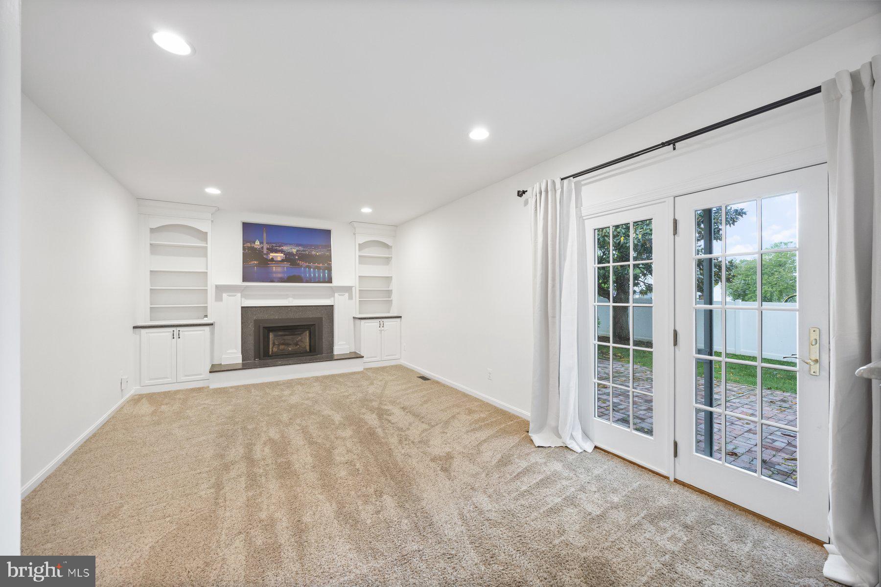 PONDEROSA ESTATES - Residential