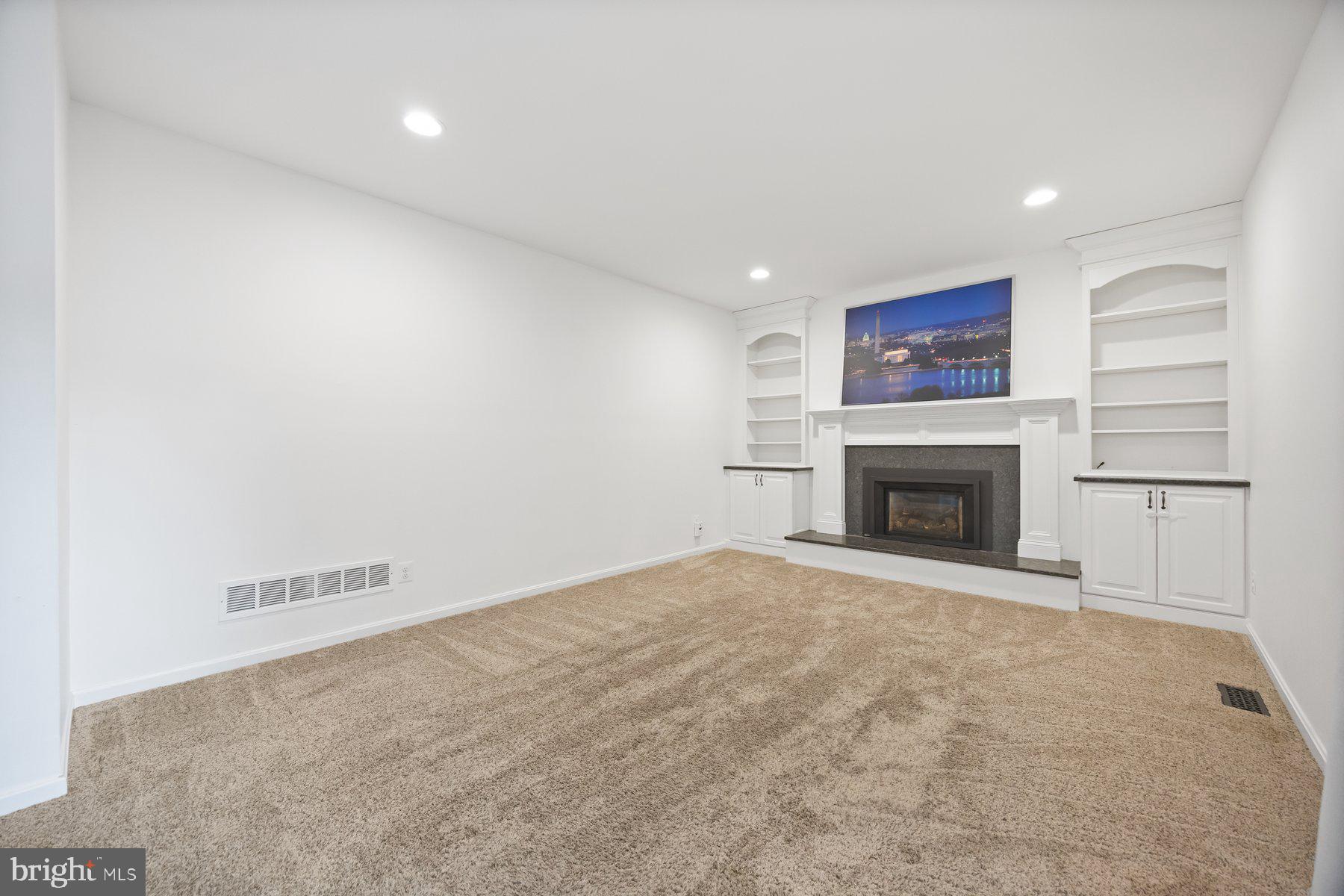 PONDEROSA ESTATES - Residential