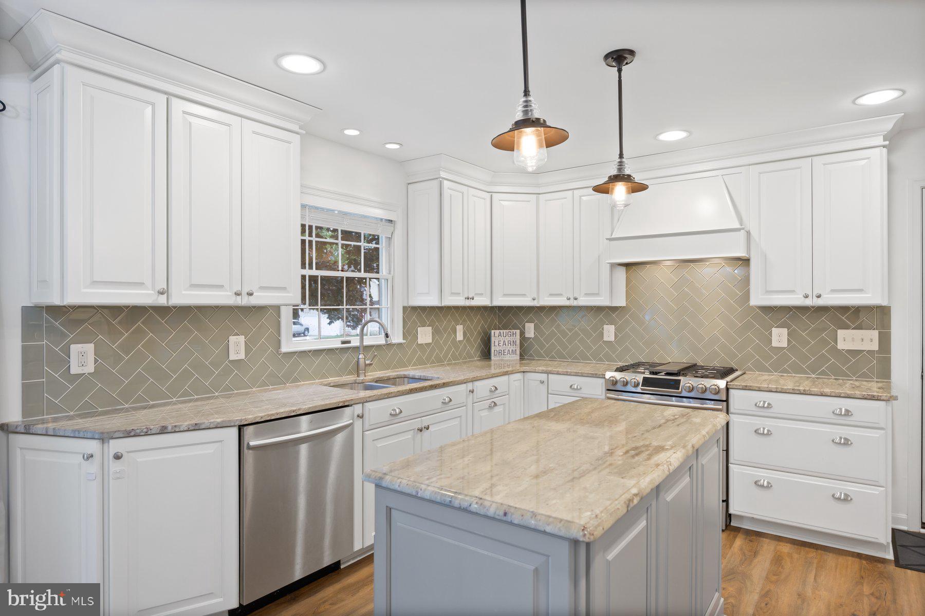 PONDEROSA ESTATES - Residential