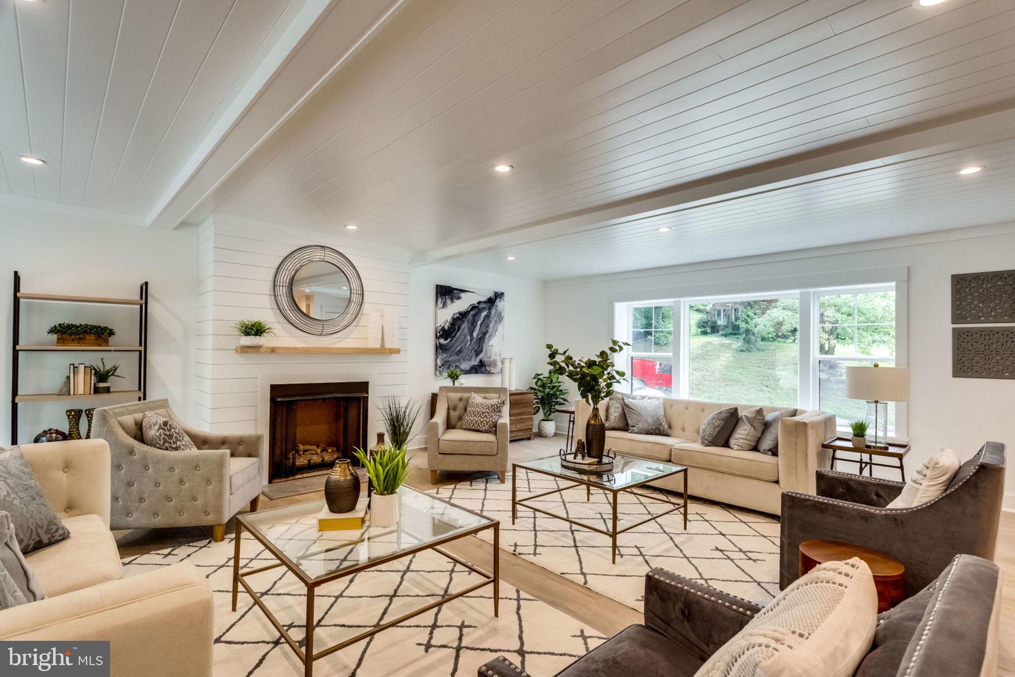 BELLEVUE FOREST - Residential