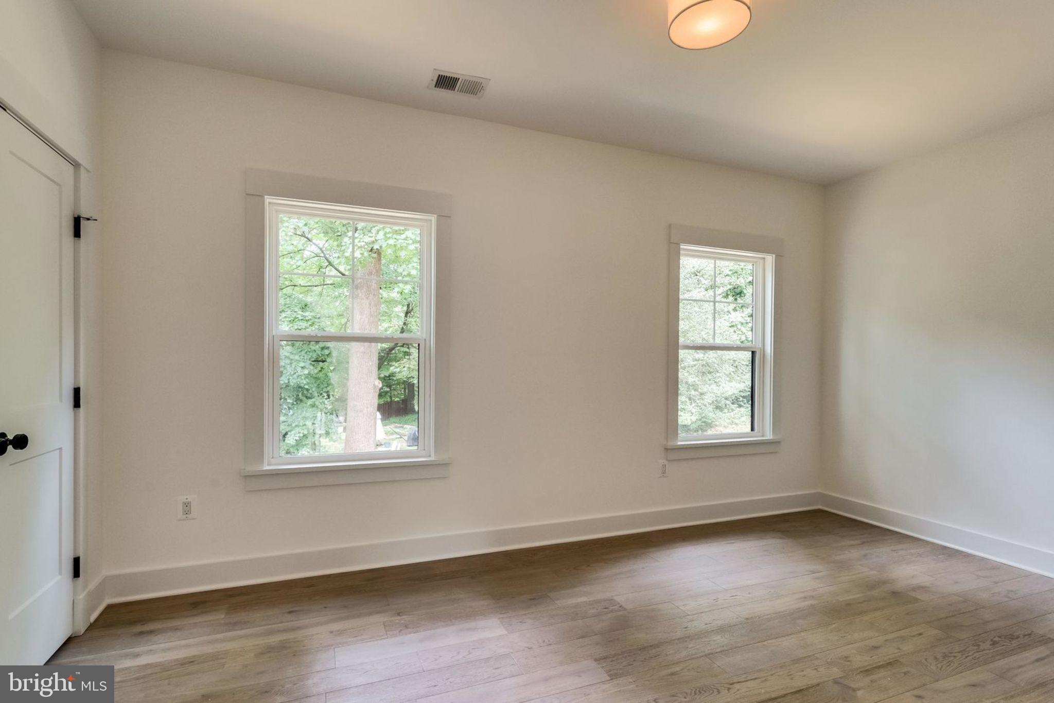 BELLEVUE FOREST - Residential