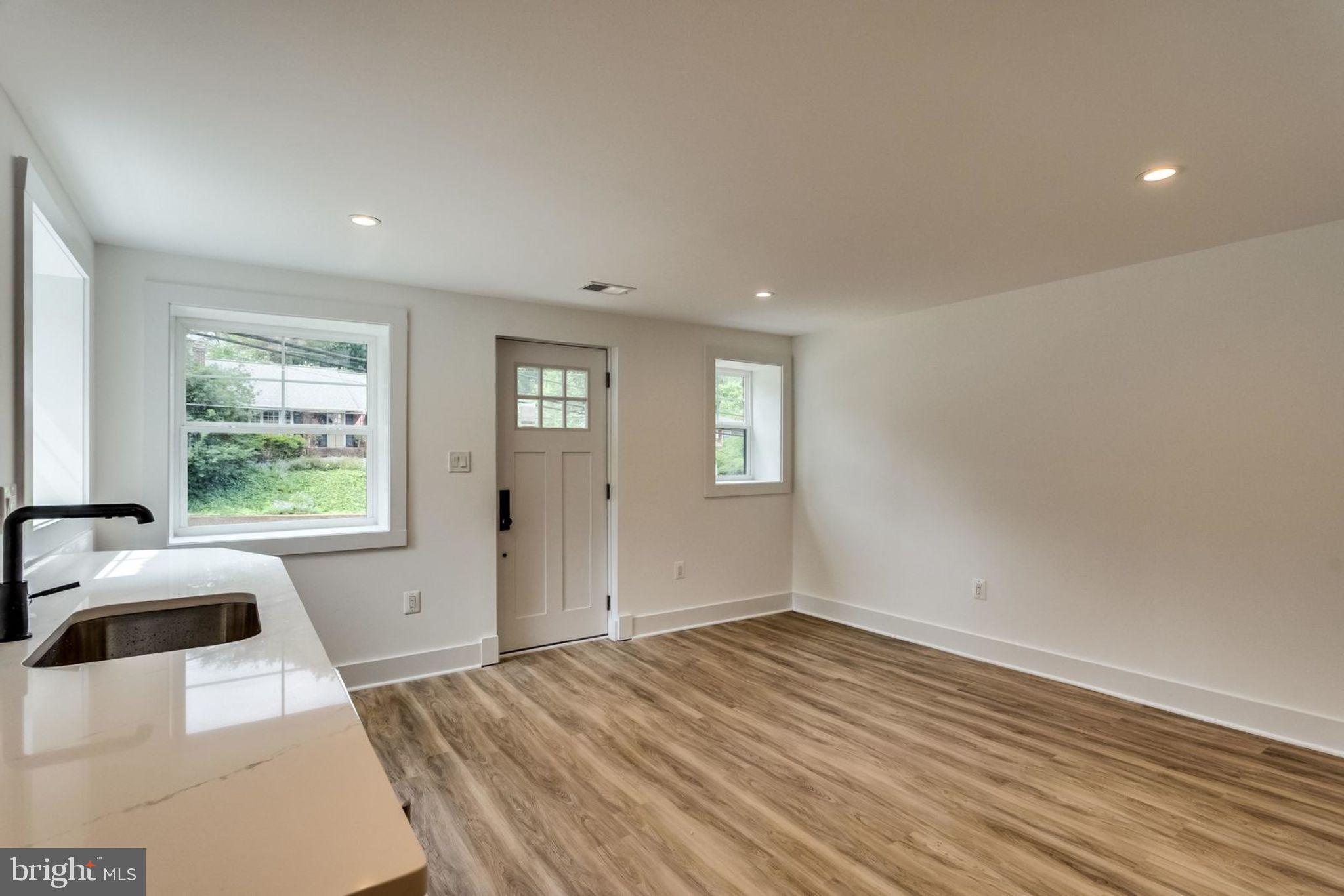 BELLEVUE FOREST - Residential