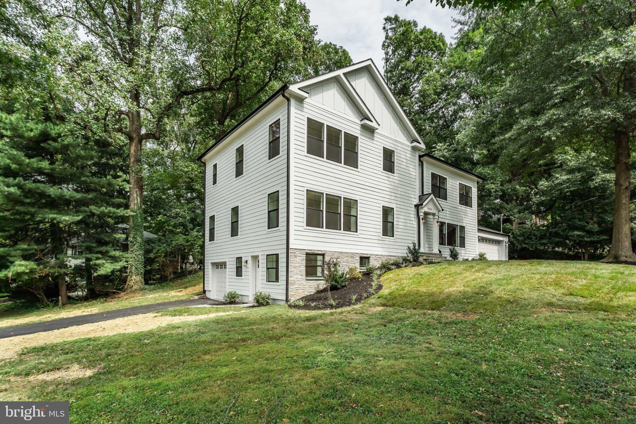 BELLEVUE FOREST - Residential