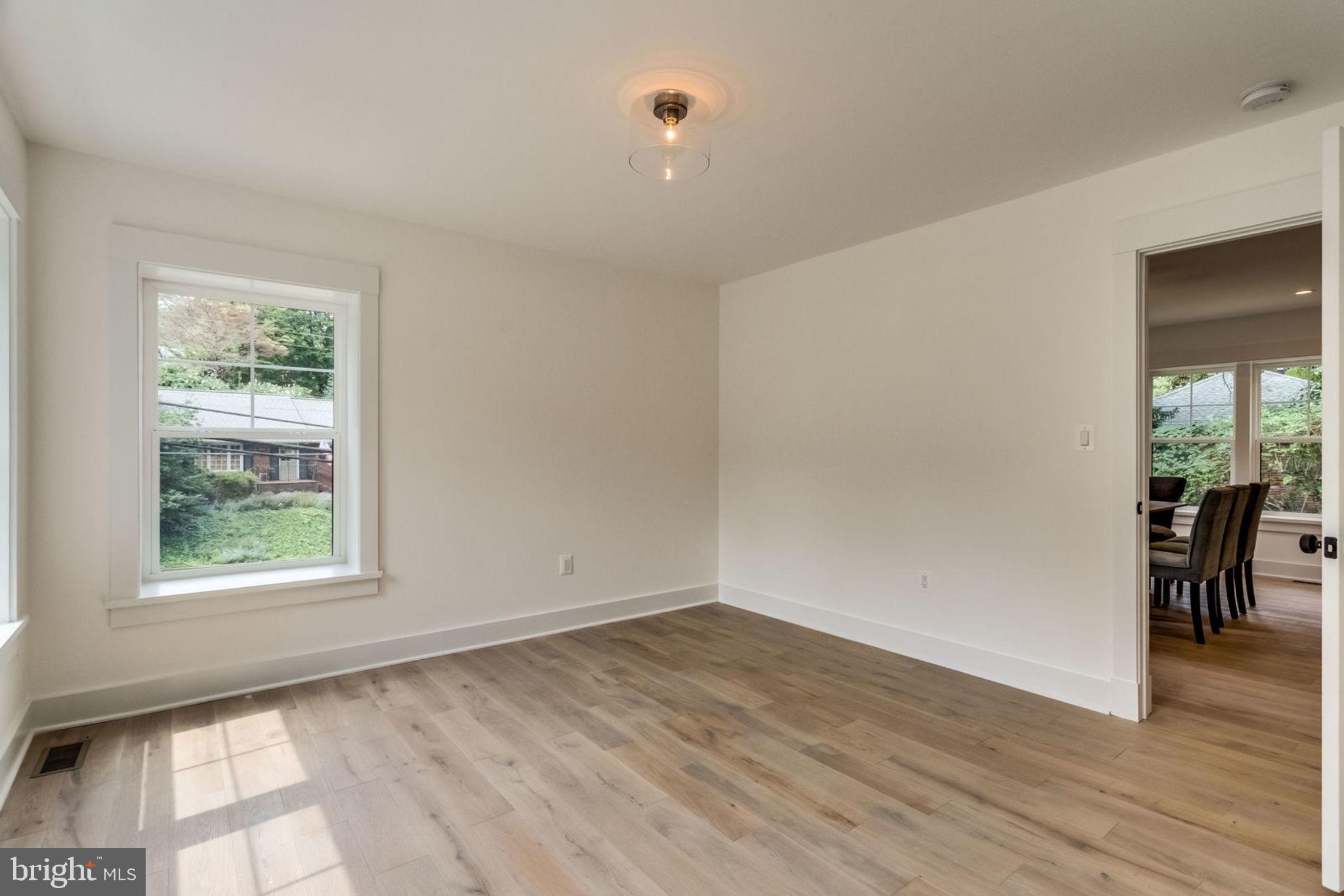 BELLEVUE FOREST - Residential