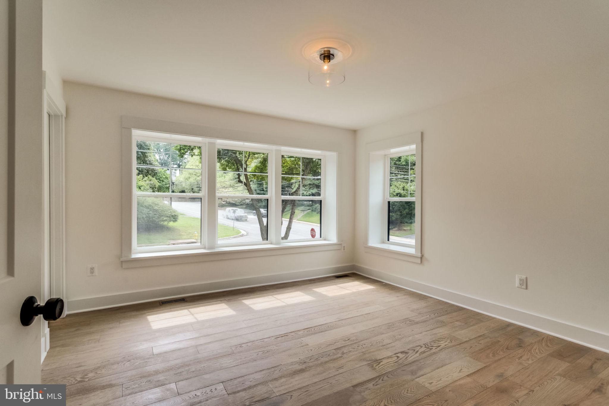 BELLEVUE FOREST - Residential