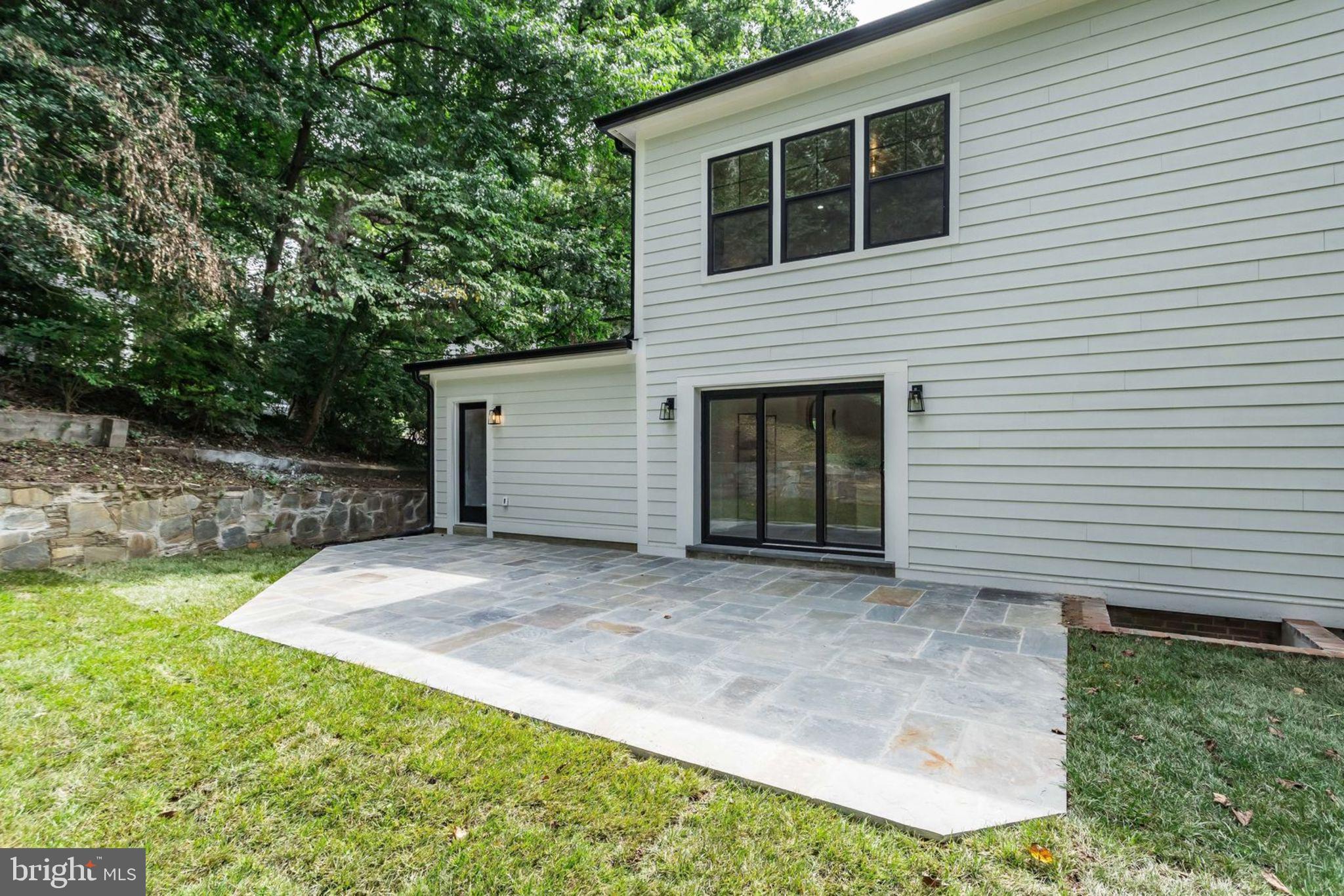 BELLEVUE FOREST - Residential