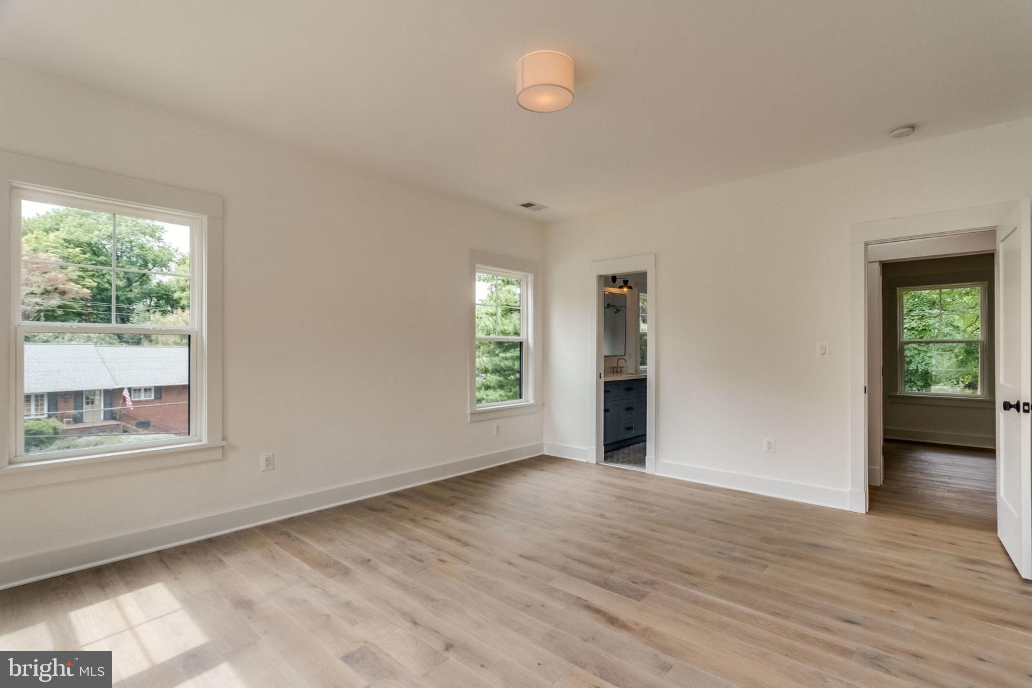 BELLEVUE FOREST - Residential