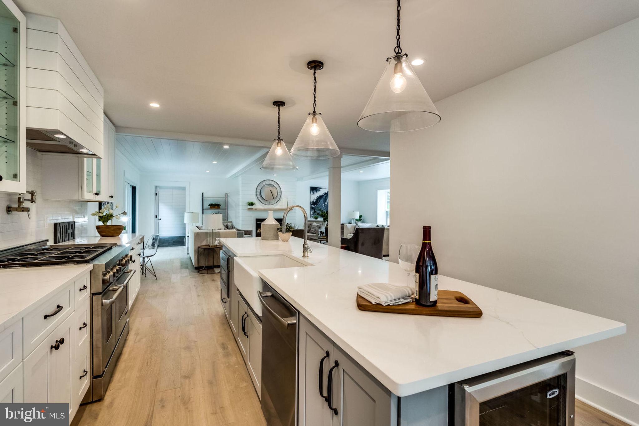 BELLEVUE FOREST - Residential