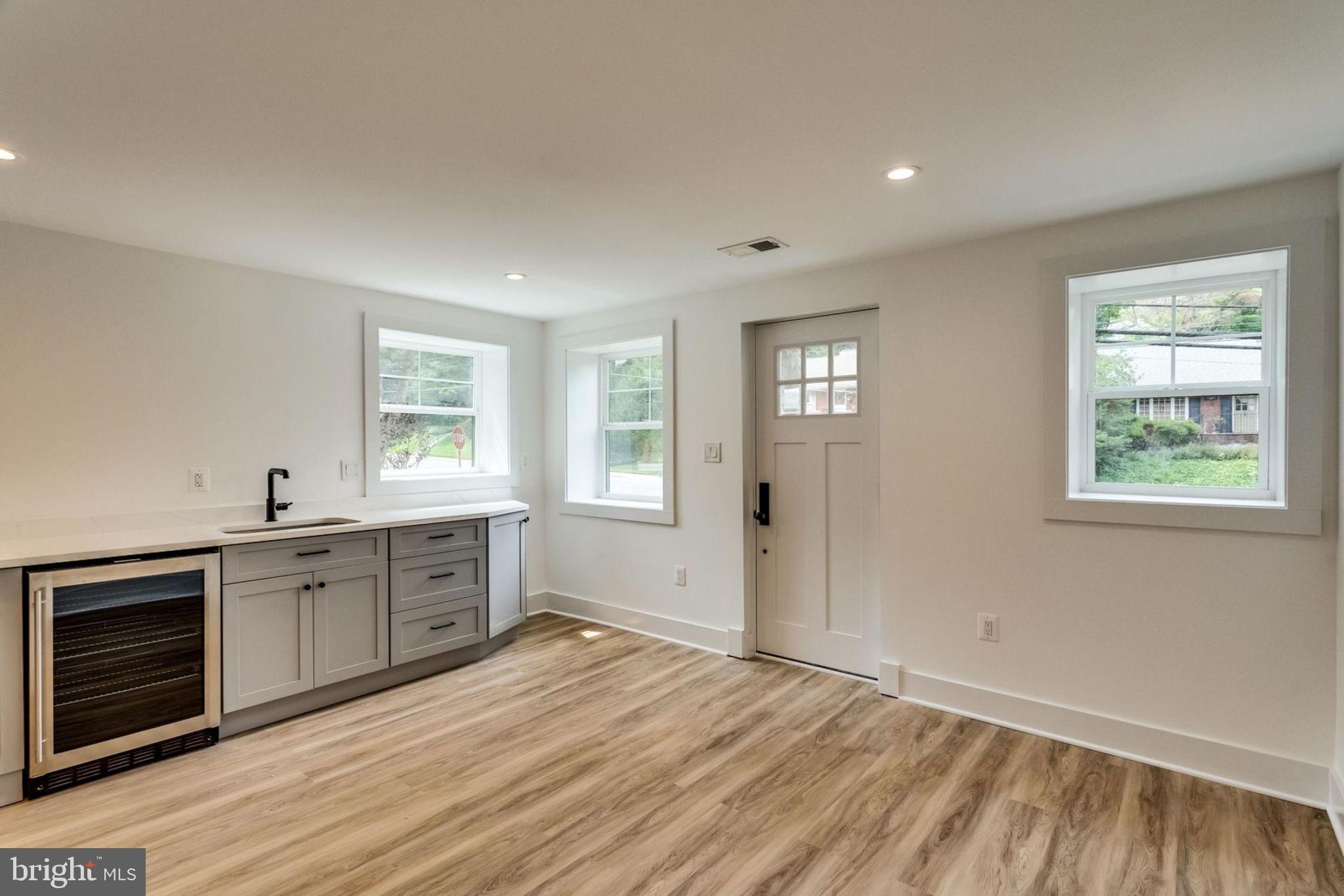 BELLEVUE FOREST - Residential