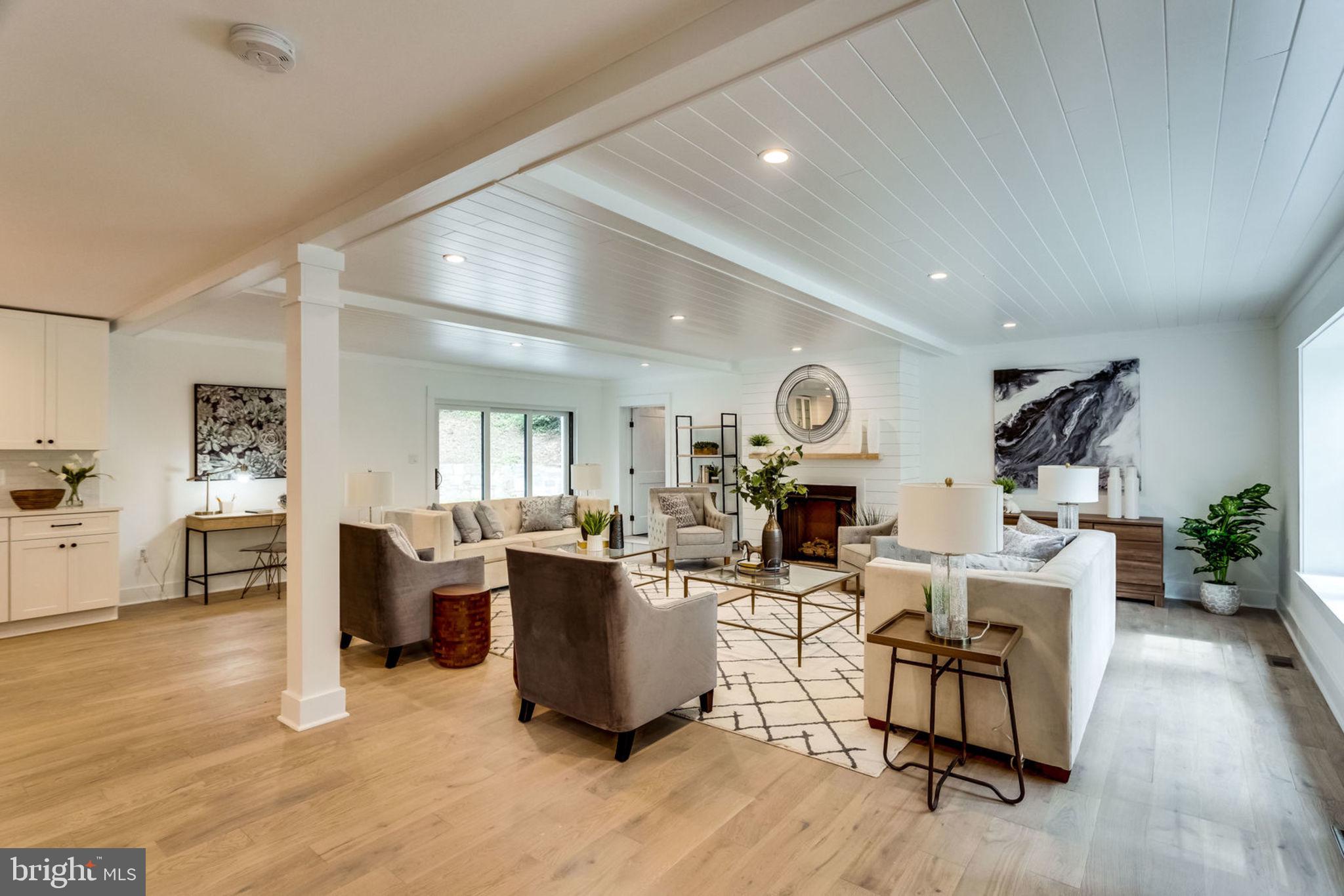 BELLEVUE FOREST - Residential