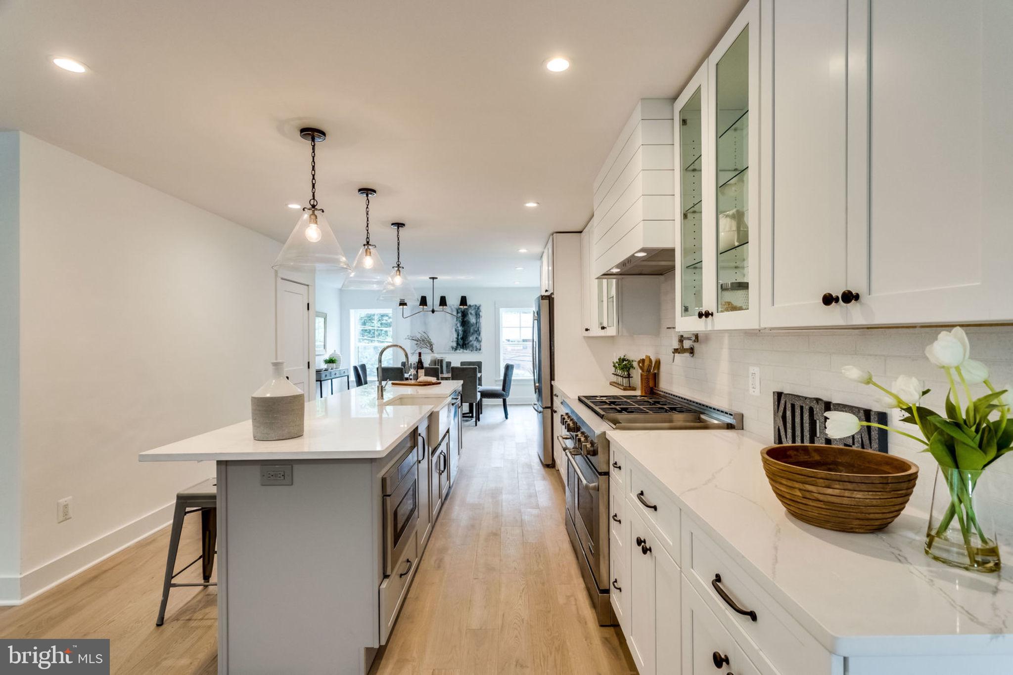 BELLEVUE FOREST - Residential