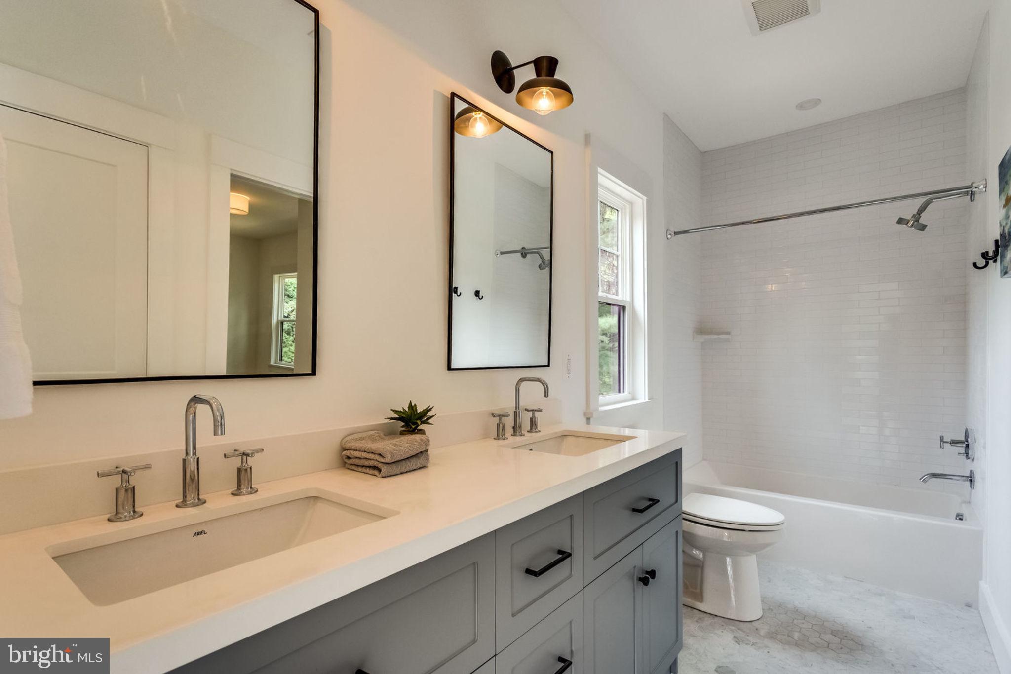 BELLEVUE FOREST - Residential