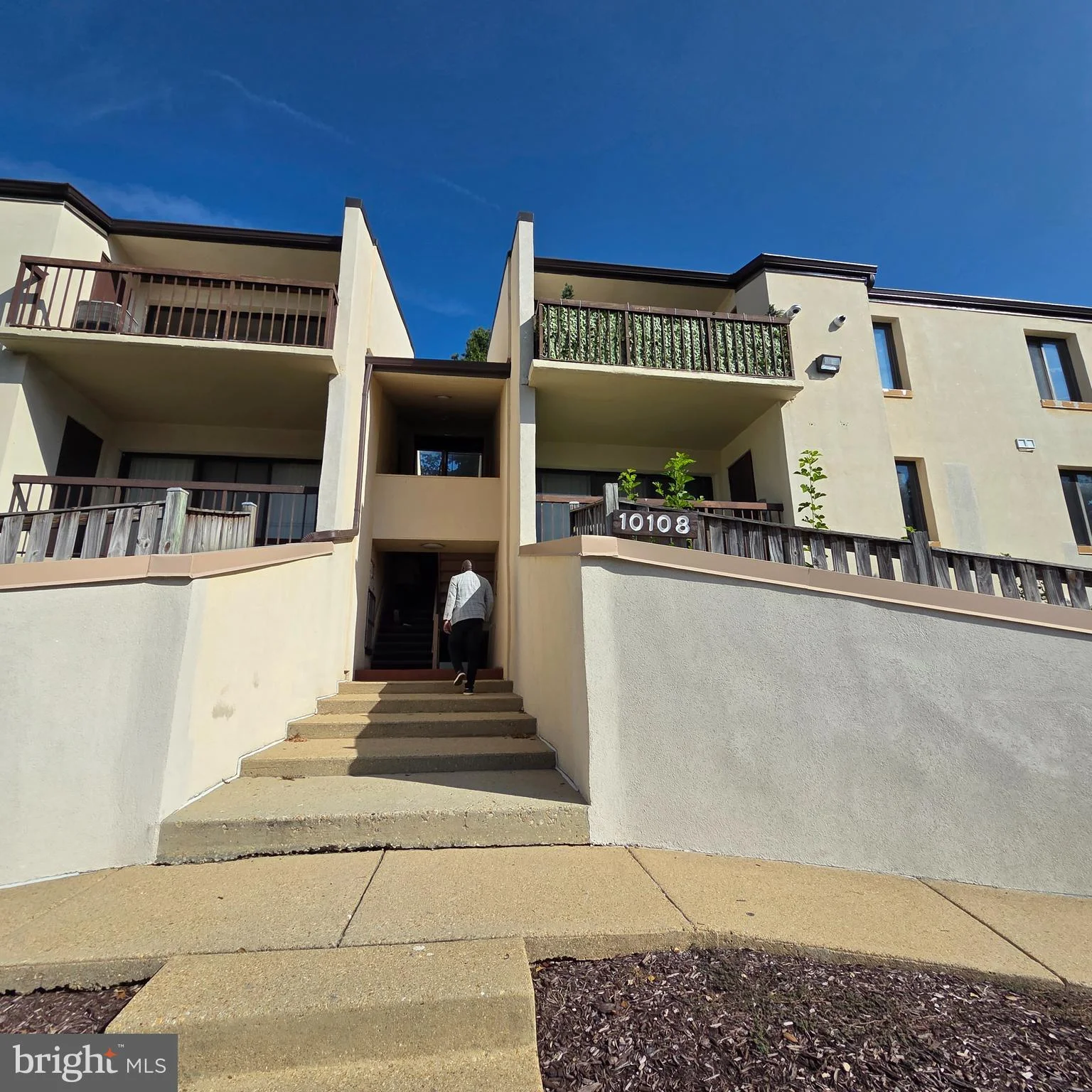 10108 Campus Way S Unit 202-3C
