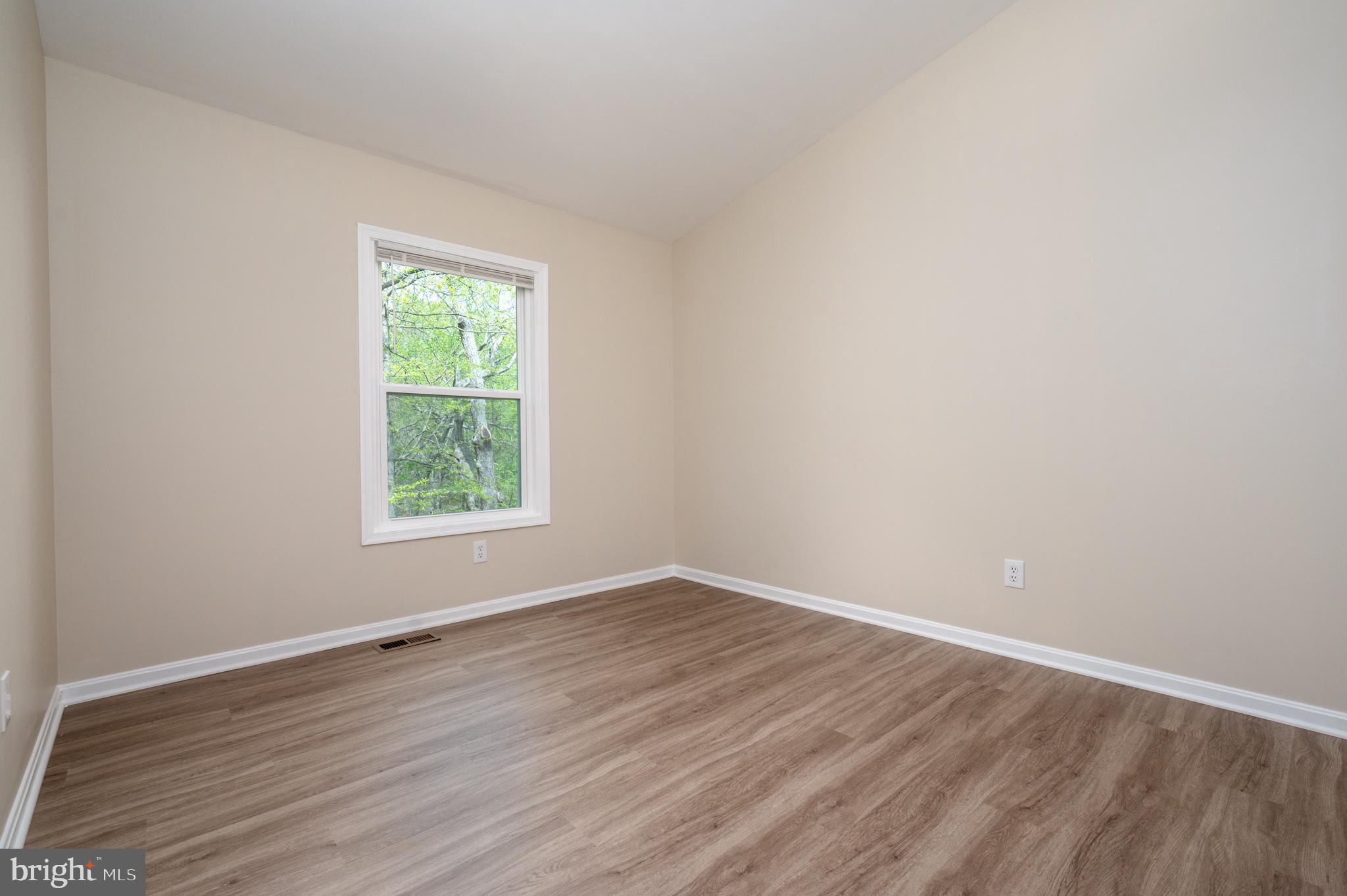 PINE VALLEY - Residential