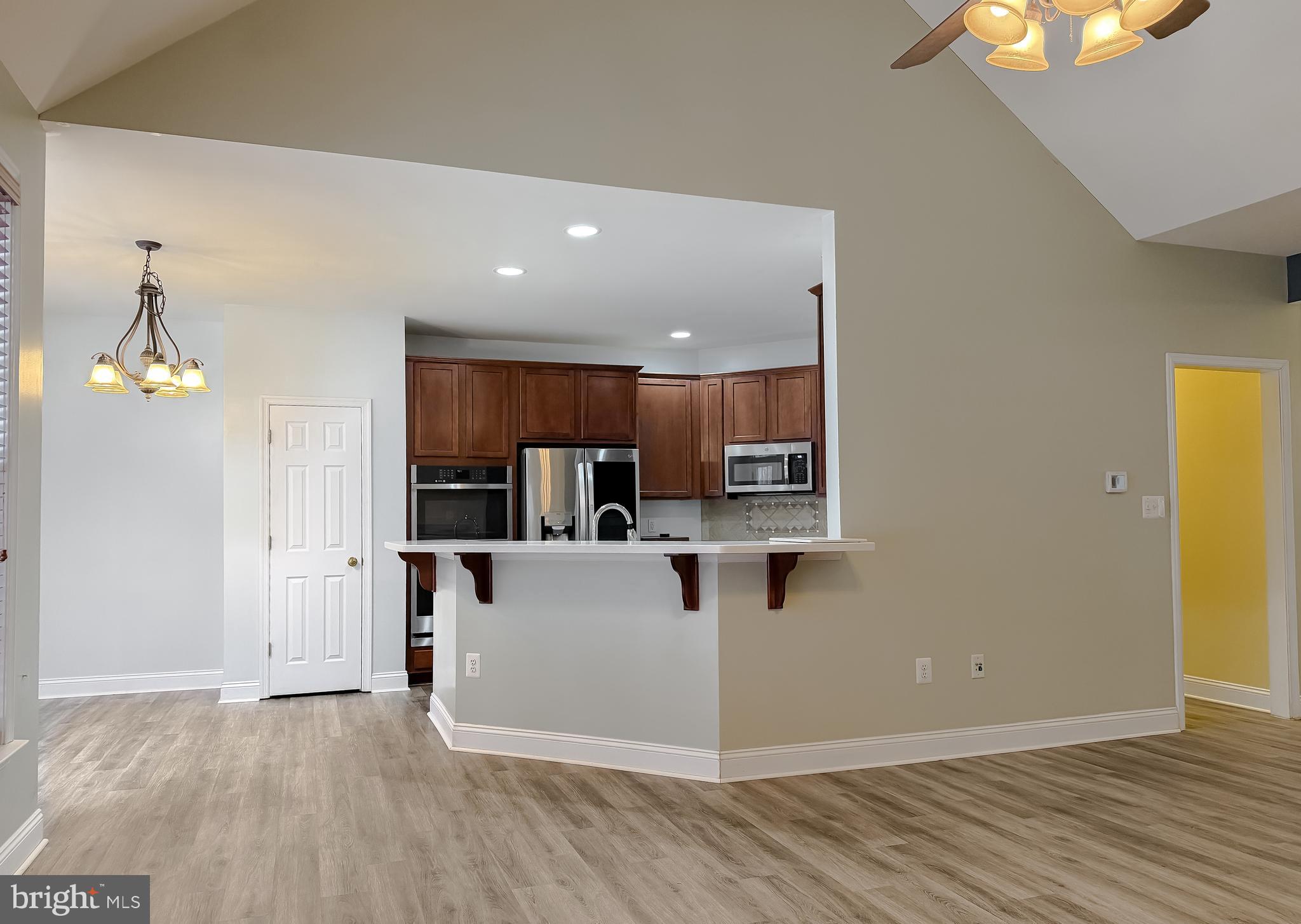 MCINTOSH ESTATES - Residential