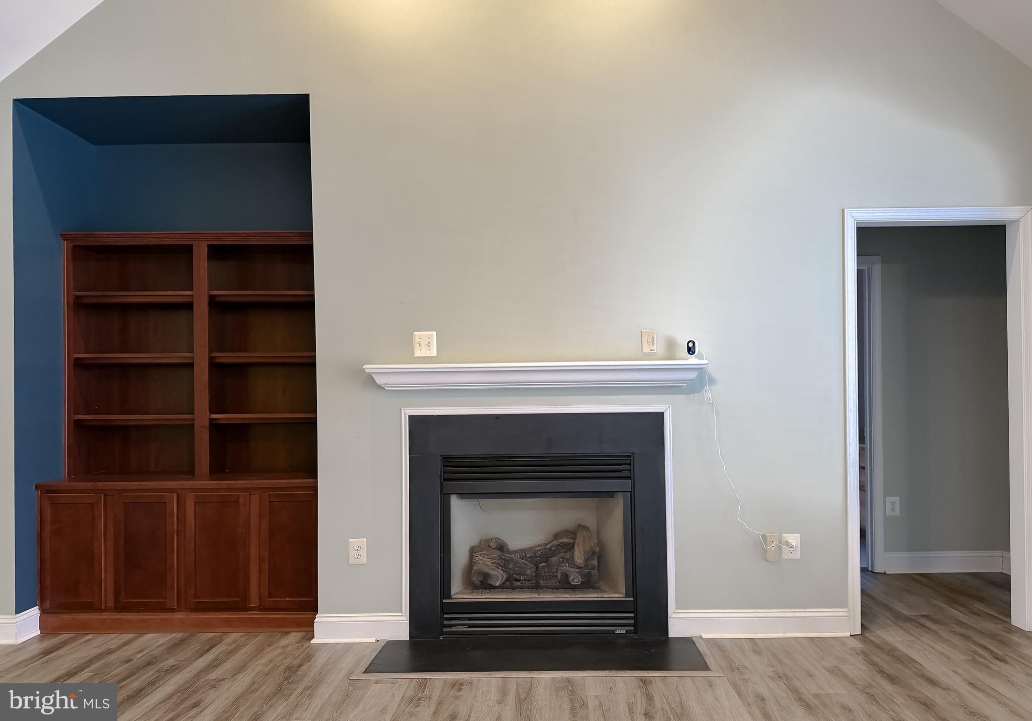 MCINTOSH ESTATES - Residential