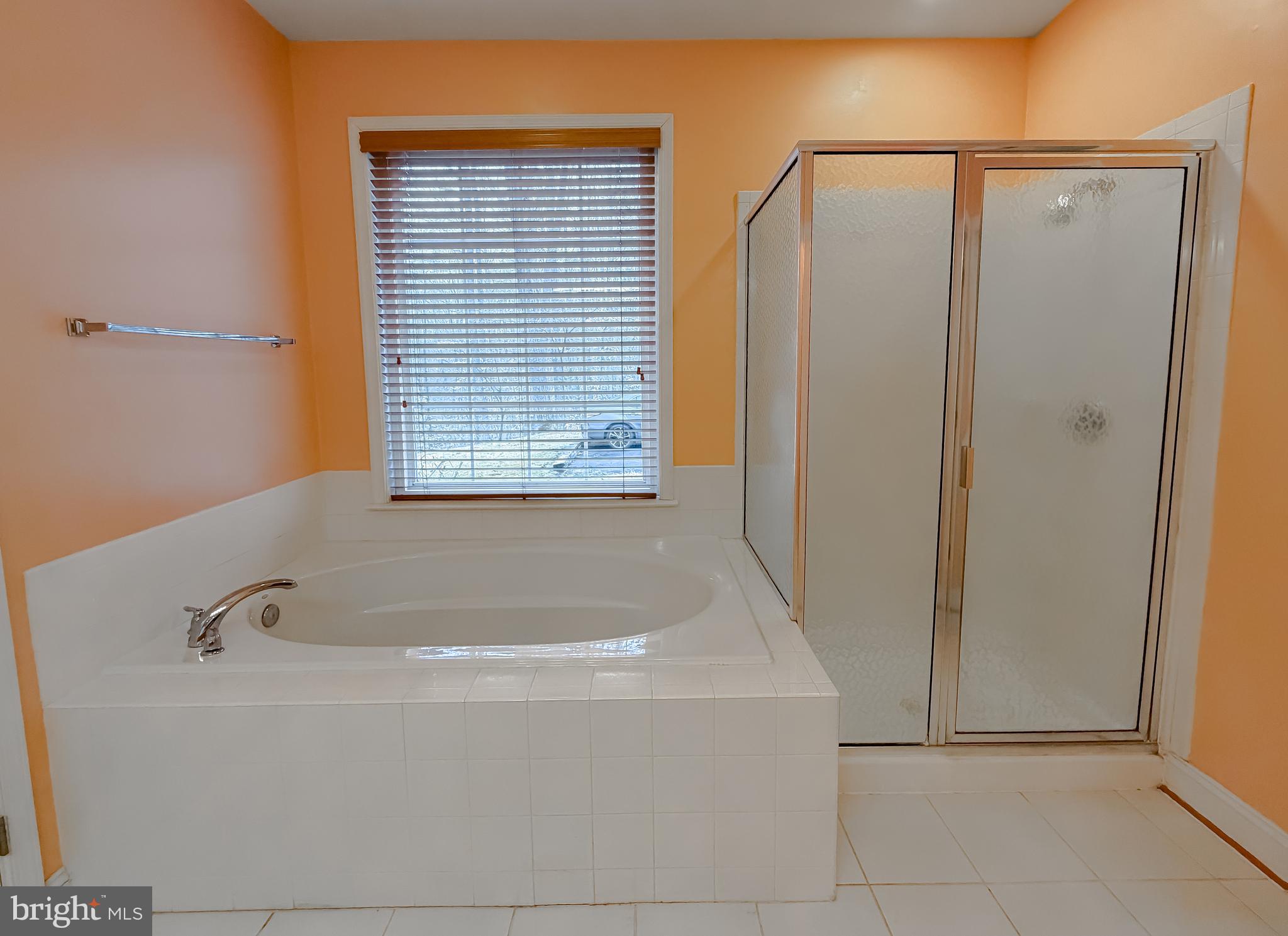 MCINTOSH ESTATES - Residential