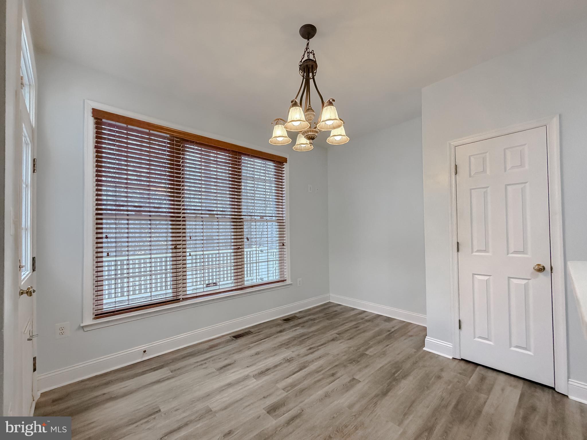 MCINTOSH ESTATES - Residential