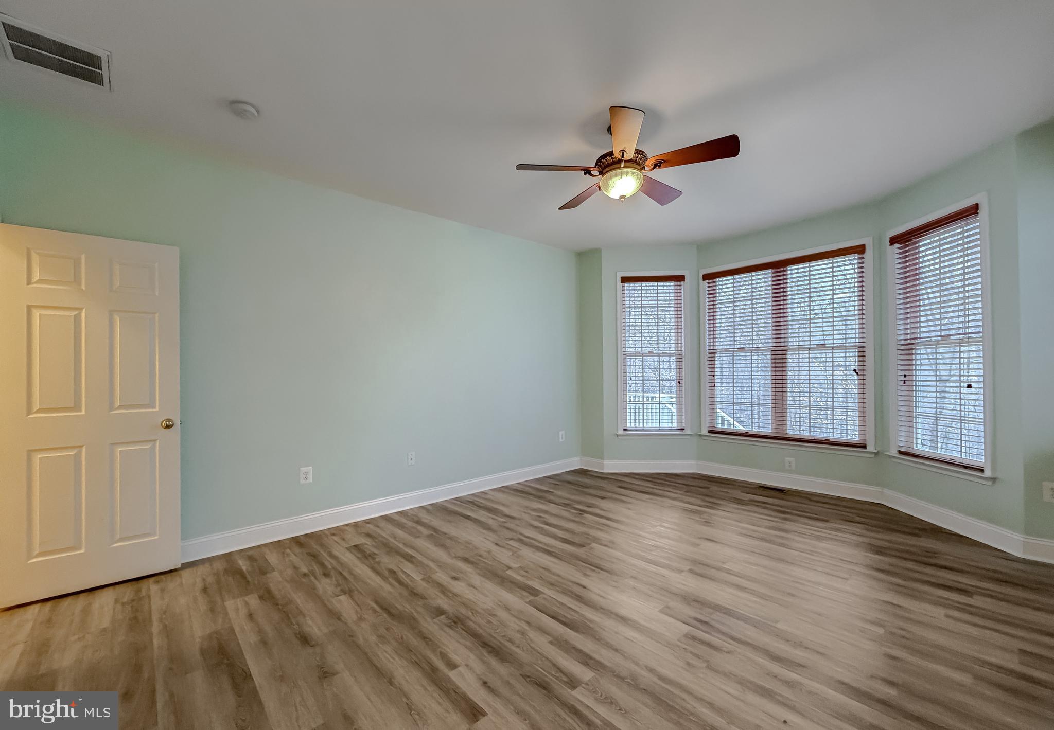 MCINTOSH ESTATES - Residential