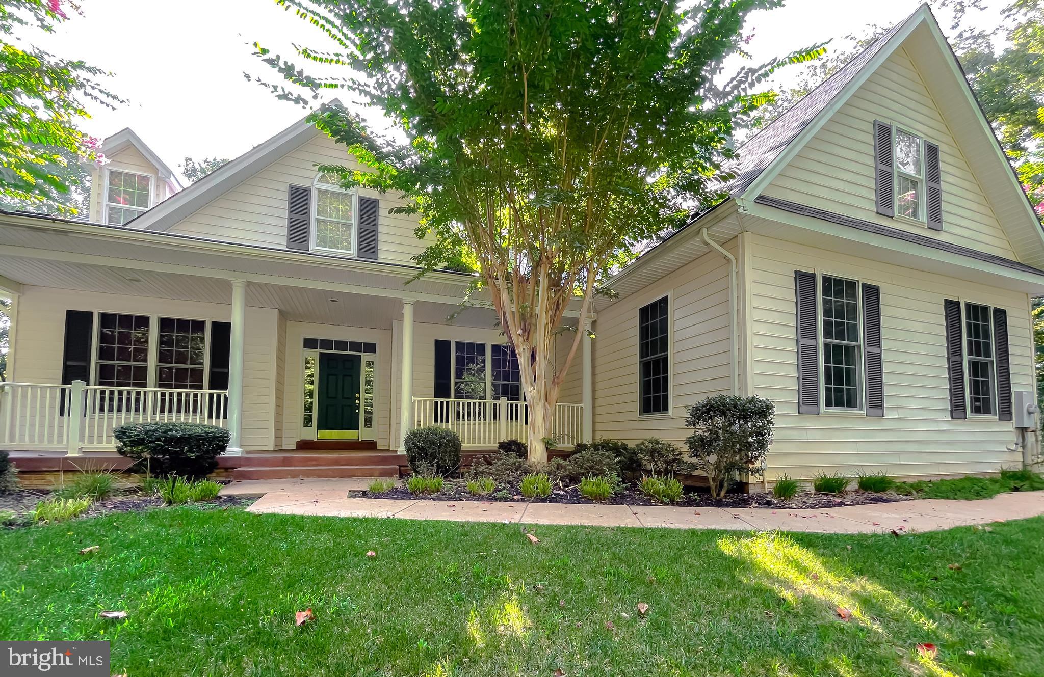 MCINTOSH ESTATES - Residential